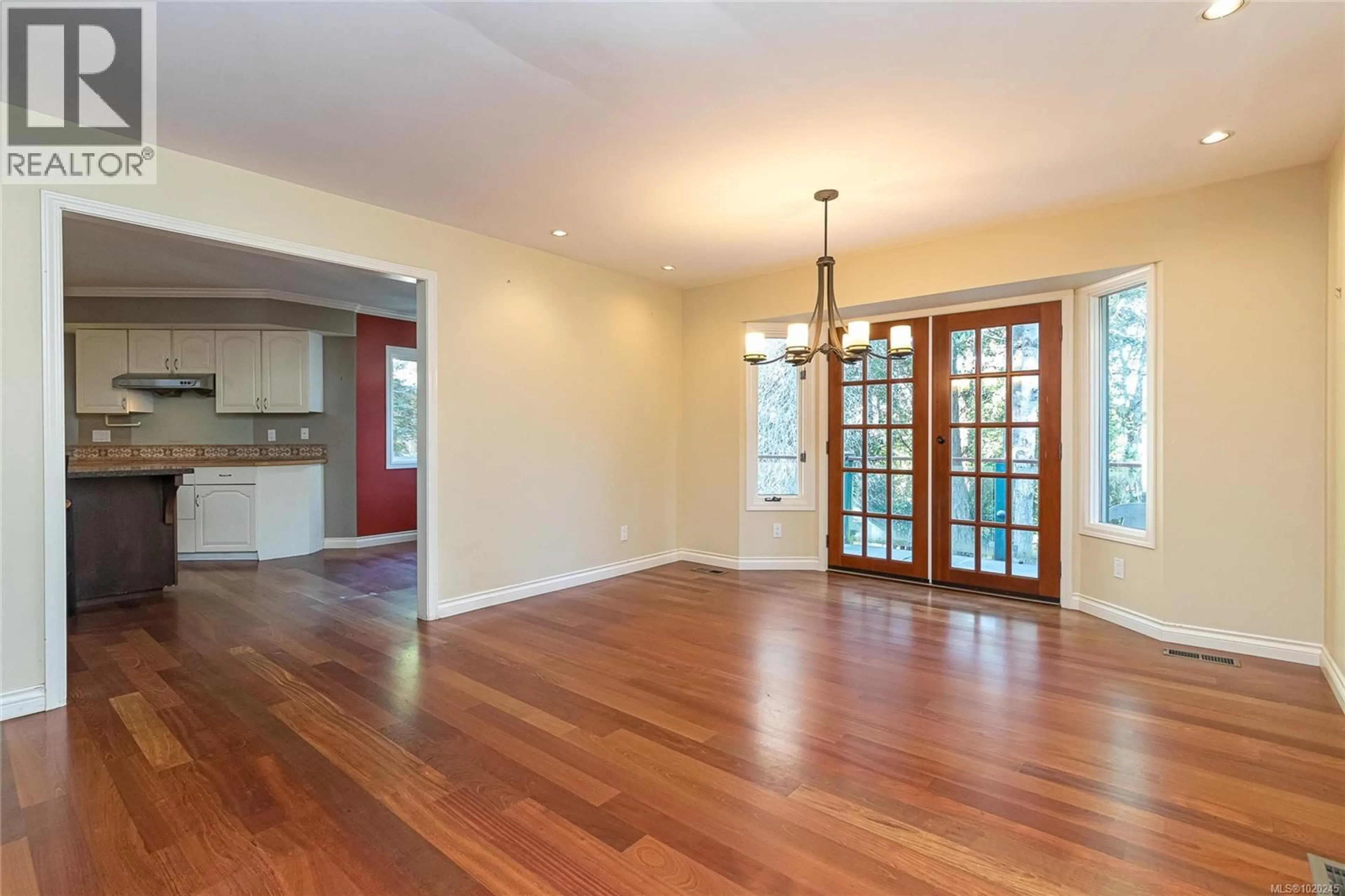 Unknown for 3910 GIBSON COURT, Saanich British Columbia V8N6E2