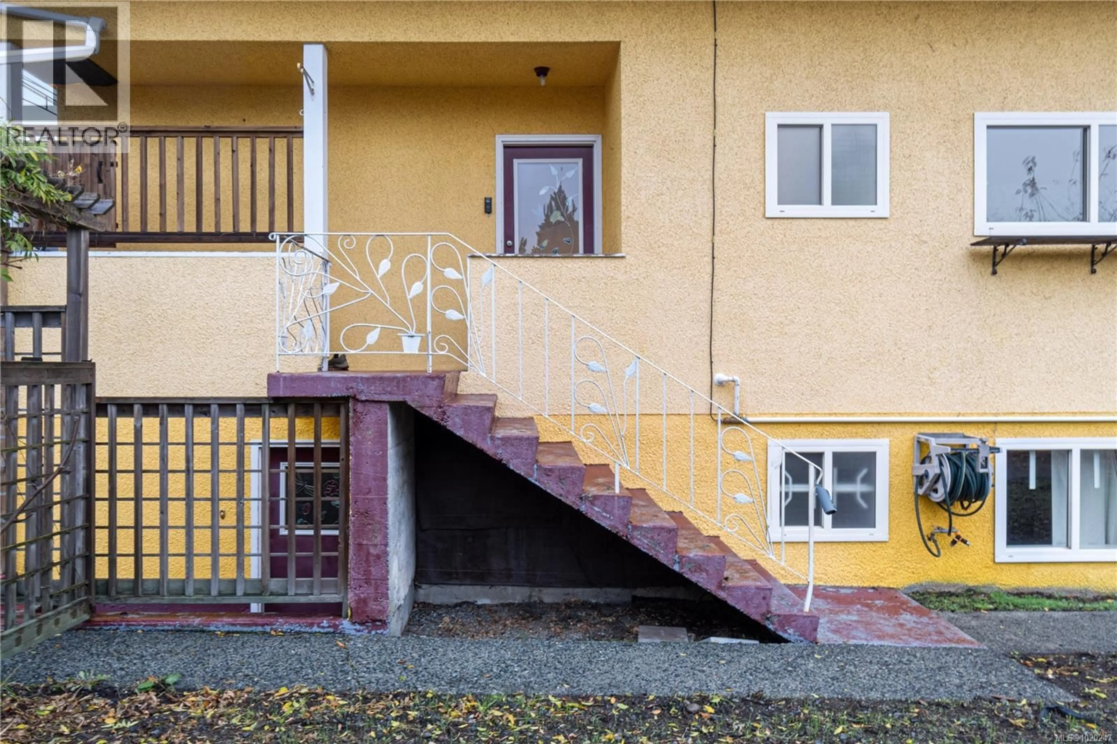 Unknown for 534 NICOL STREET, Nanaimo British Columbia V9R4T7