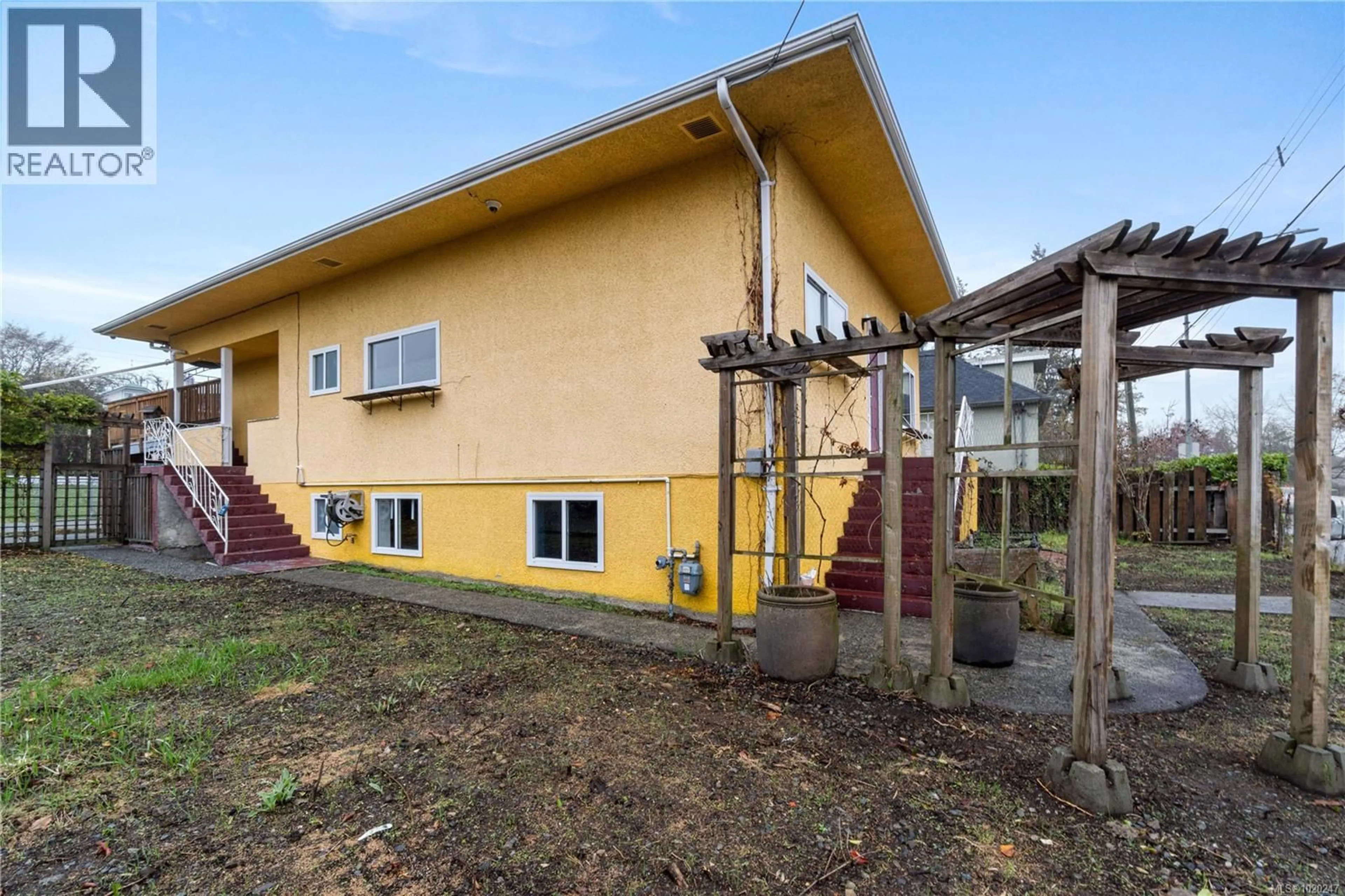 Patio, building for 534 NICOL STREET, Nanaimo British Columbia V9R4T7