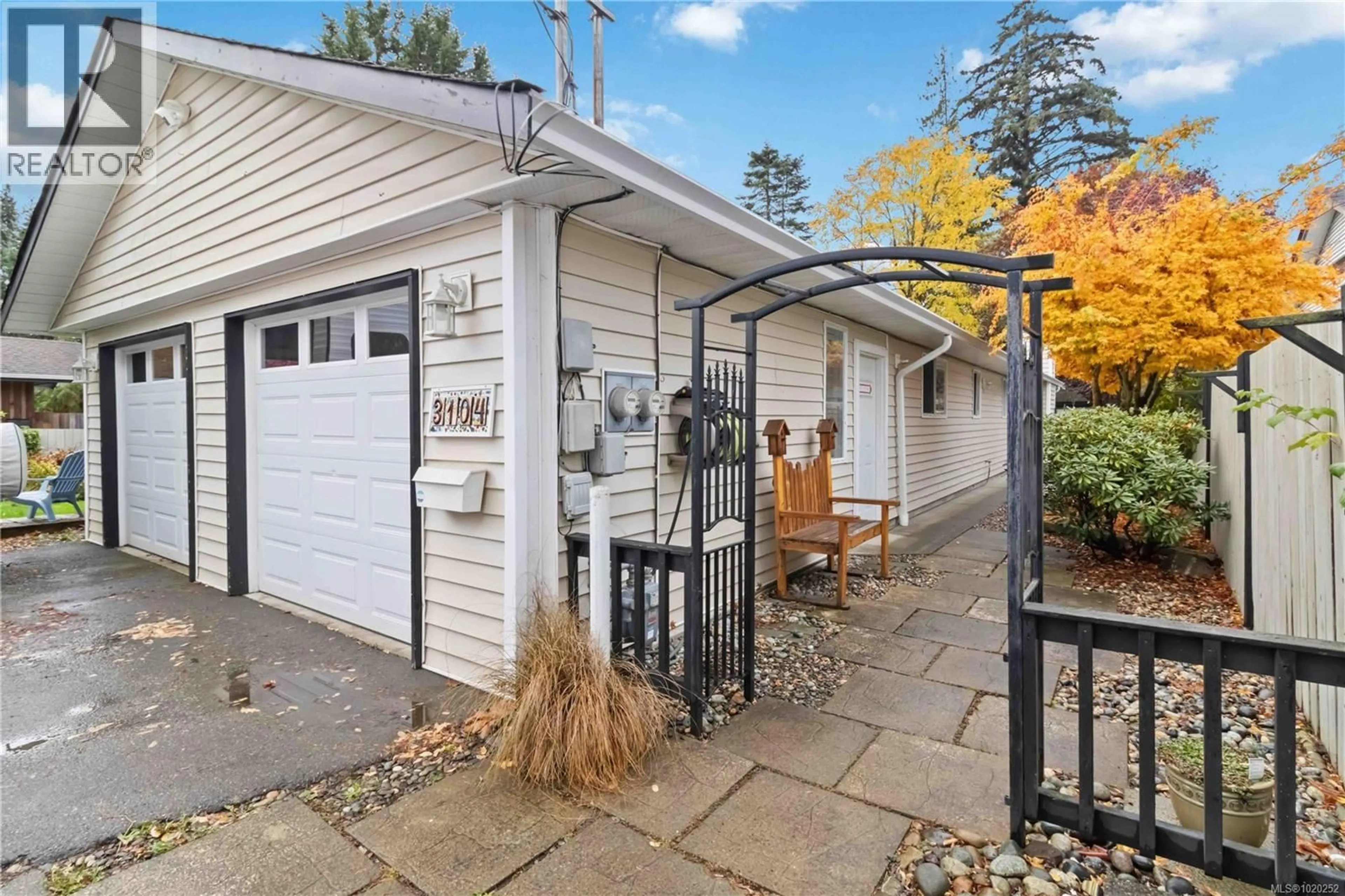 Patio, street for 3104 GLEN LAKE ROAD, Langford British Columbia V9B4B7