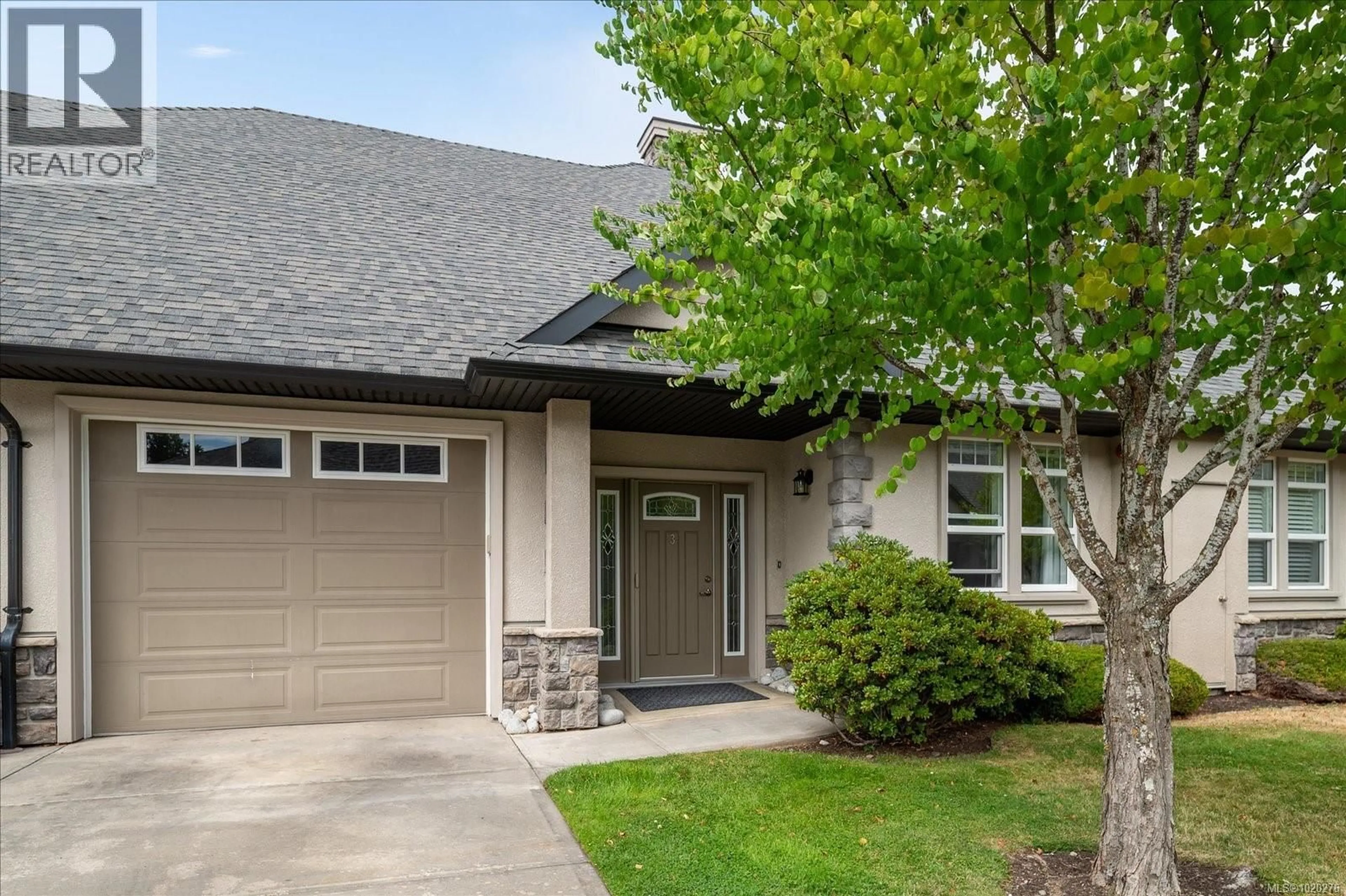 Home with vinyl exterior material, street for 3 - 399 WEMBLEY ROAD, Parksville British Columbia V9P0A6