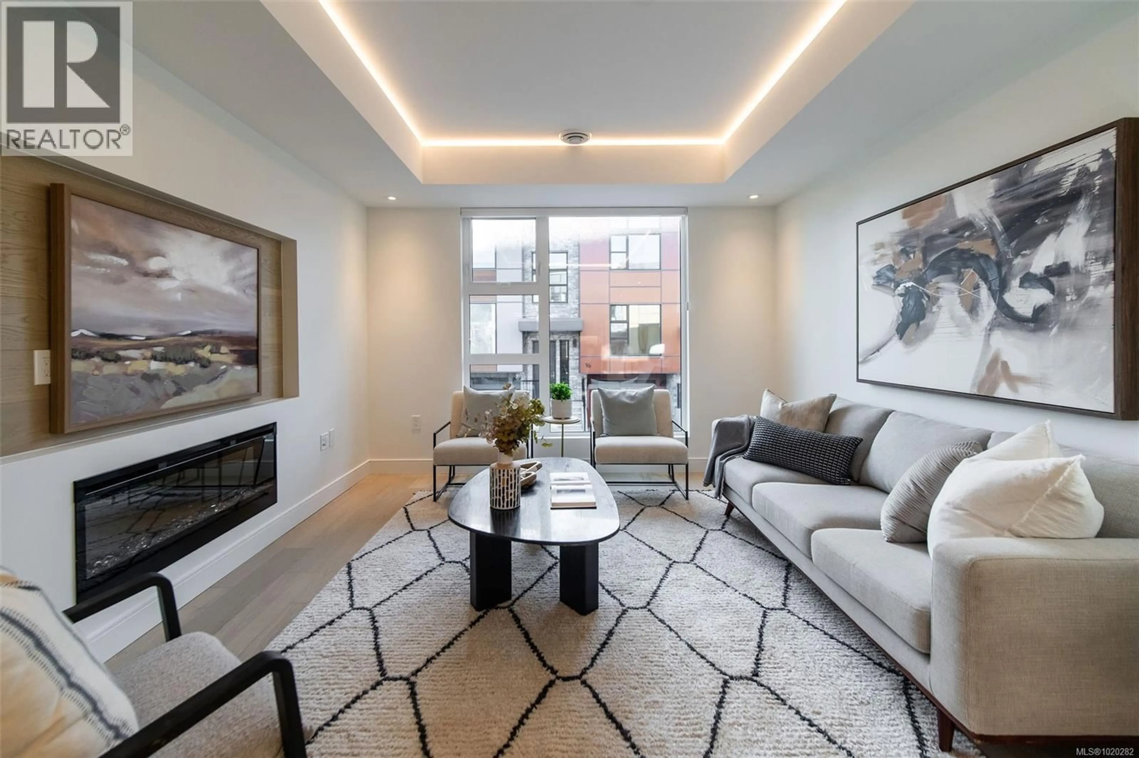 Living room with furniture, unknown for 14 - 4253 DIEPPE ROAD, Saanich British Columbia V8X2N2