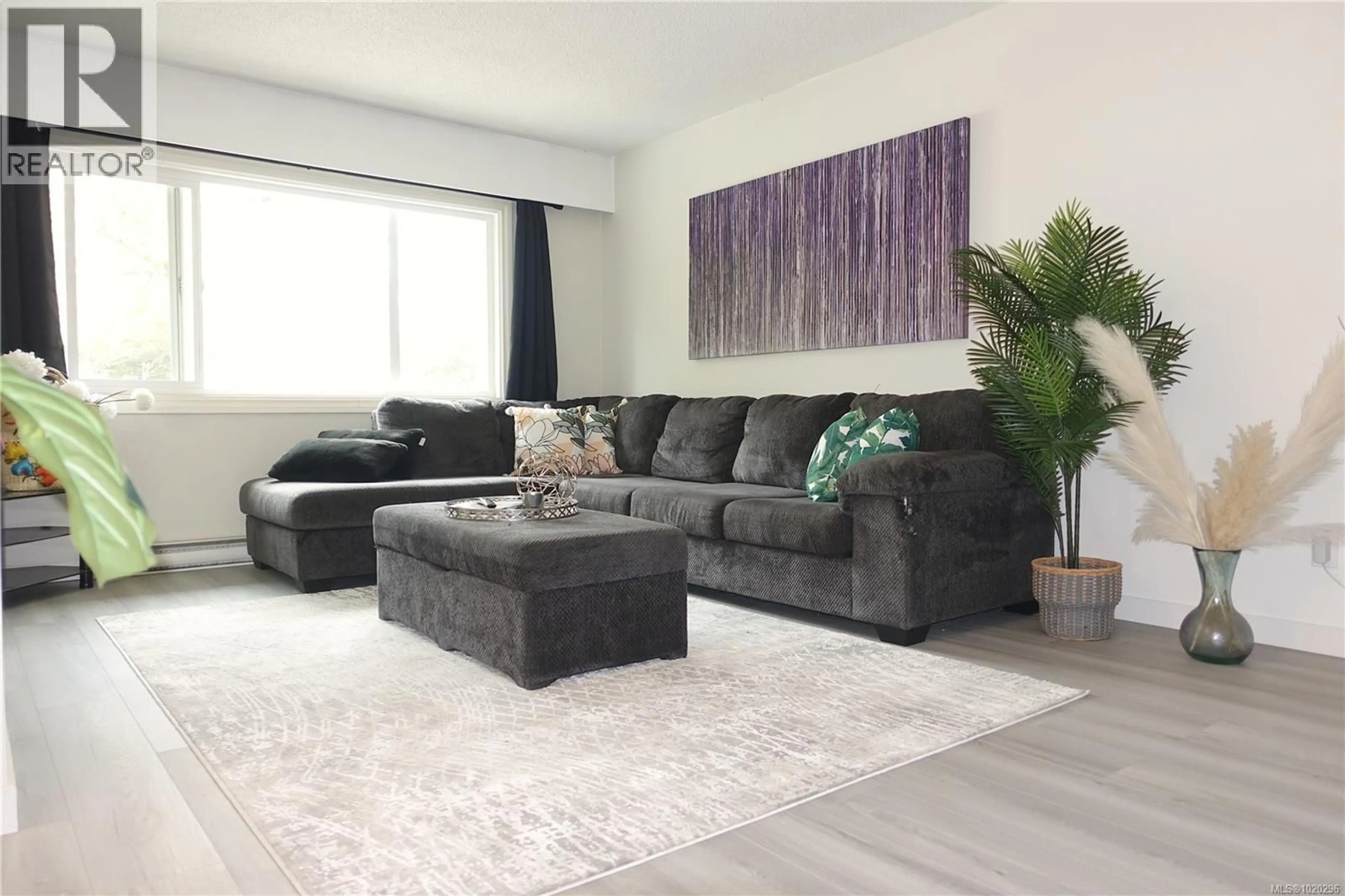 Living room with furniture, unknown for 999 FURBER ROAD, Langford British Columbia V9B2T6