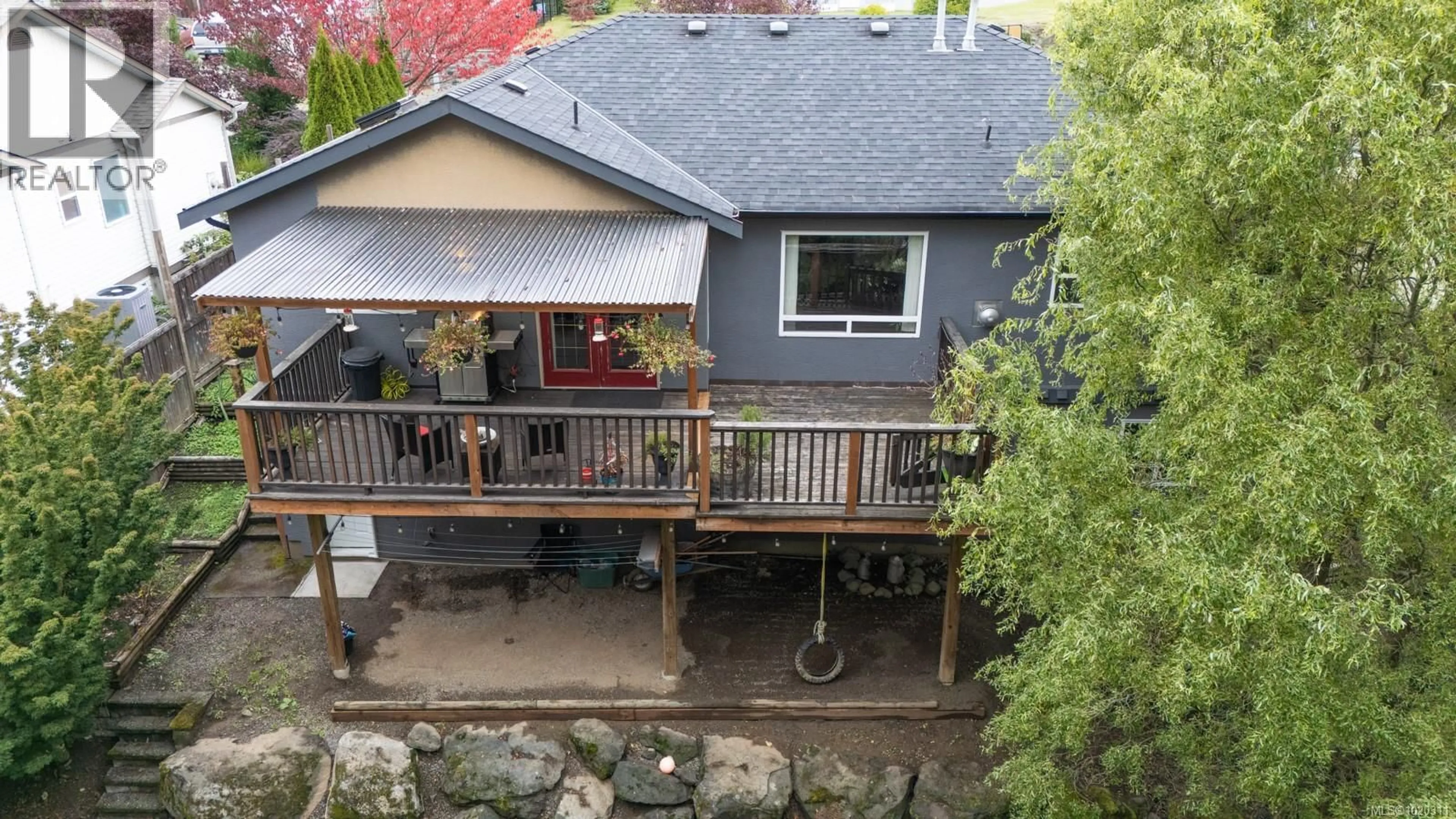 A pic from outside/outdoor area/front of a property/back of a property/a pic from drone, street for 1941 KELLS BAY, Nanaimo British Columbia V9X1H1