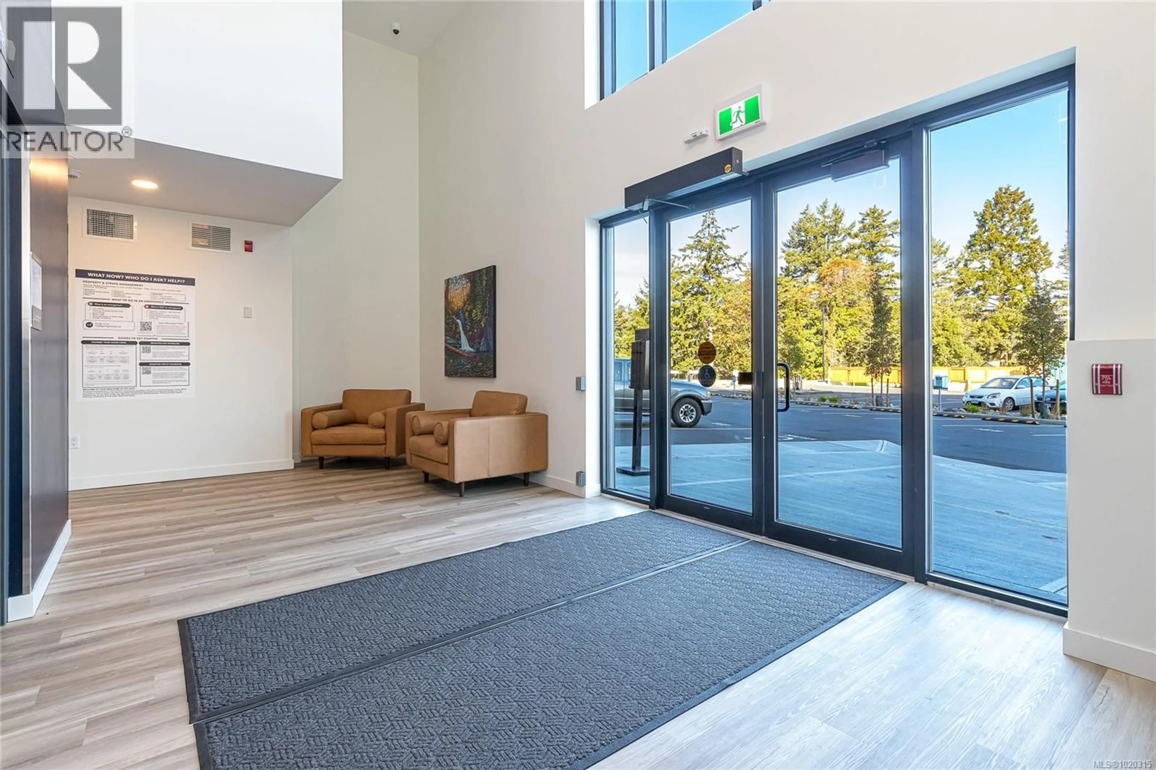 Indoor foyer for 313 - 2390 CITY GATE BOULEVARD, Langford British Columbia V9B7E8