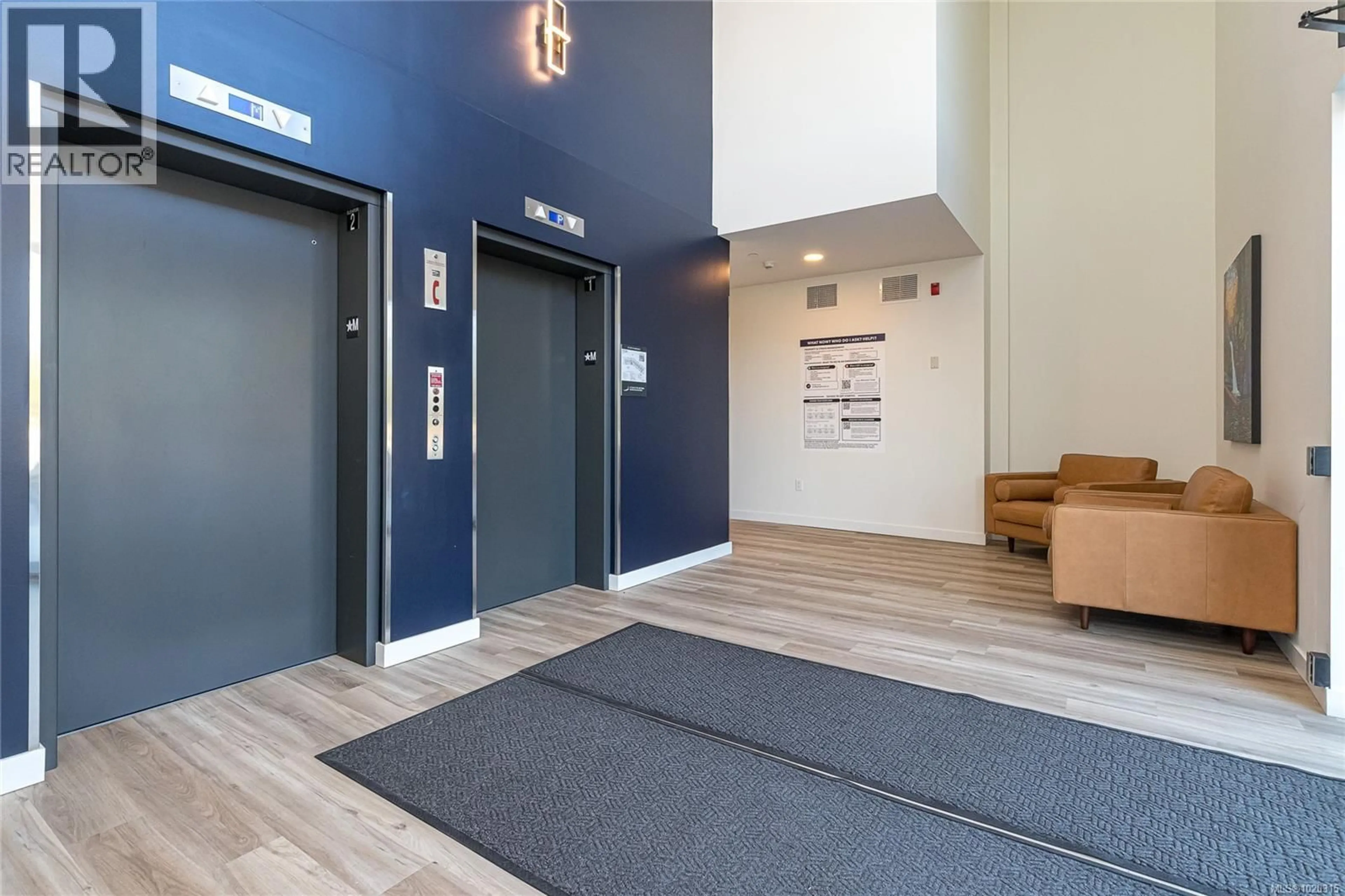 Indoor foyer for 313 - 2390 CITY GATE BOULEVARD, Langford British Columbia V9B7E8