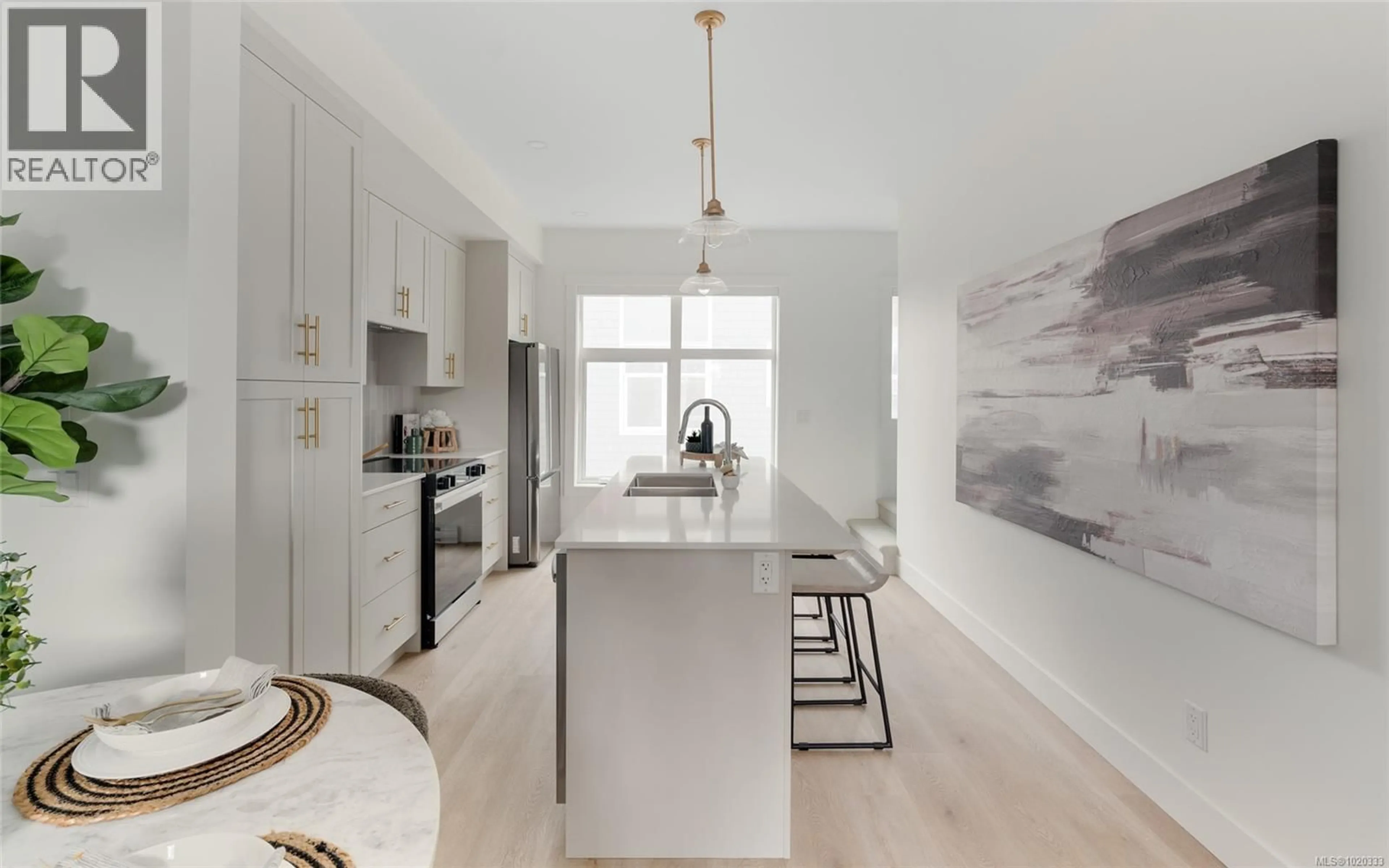 Open concept kitchen, unknown for 15 - 2536 SHELBOURNE STREET, Victoria British Columbia V8R4L5