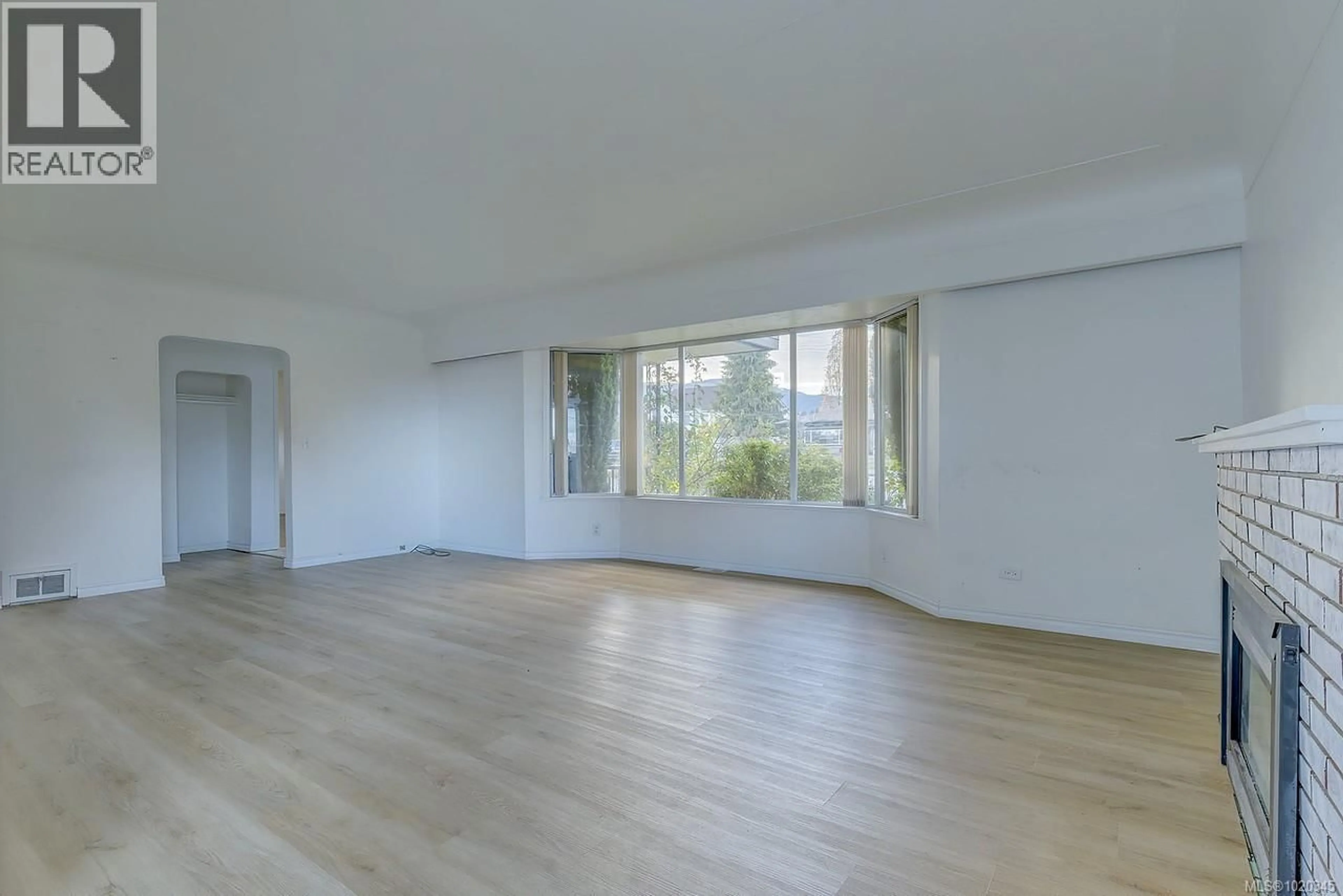 A pic of a room for 1212 WADDINGTON ROAD, Nanaimo British Columbia V9S4V5