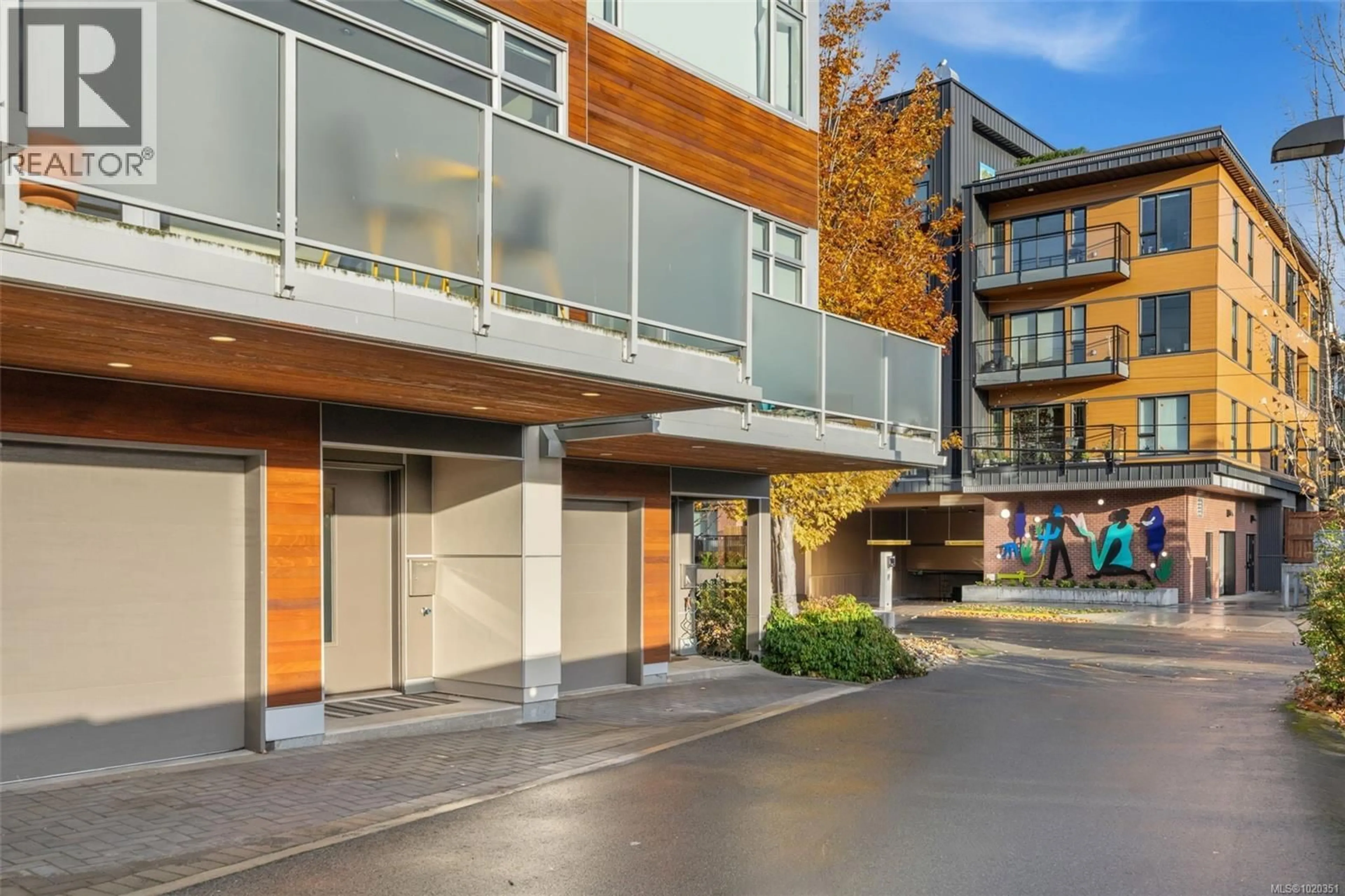 Unknown for 4 - 2830 IRMA STREET, Victoria British Columbia V9A1S2