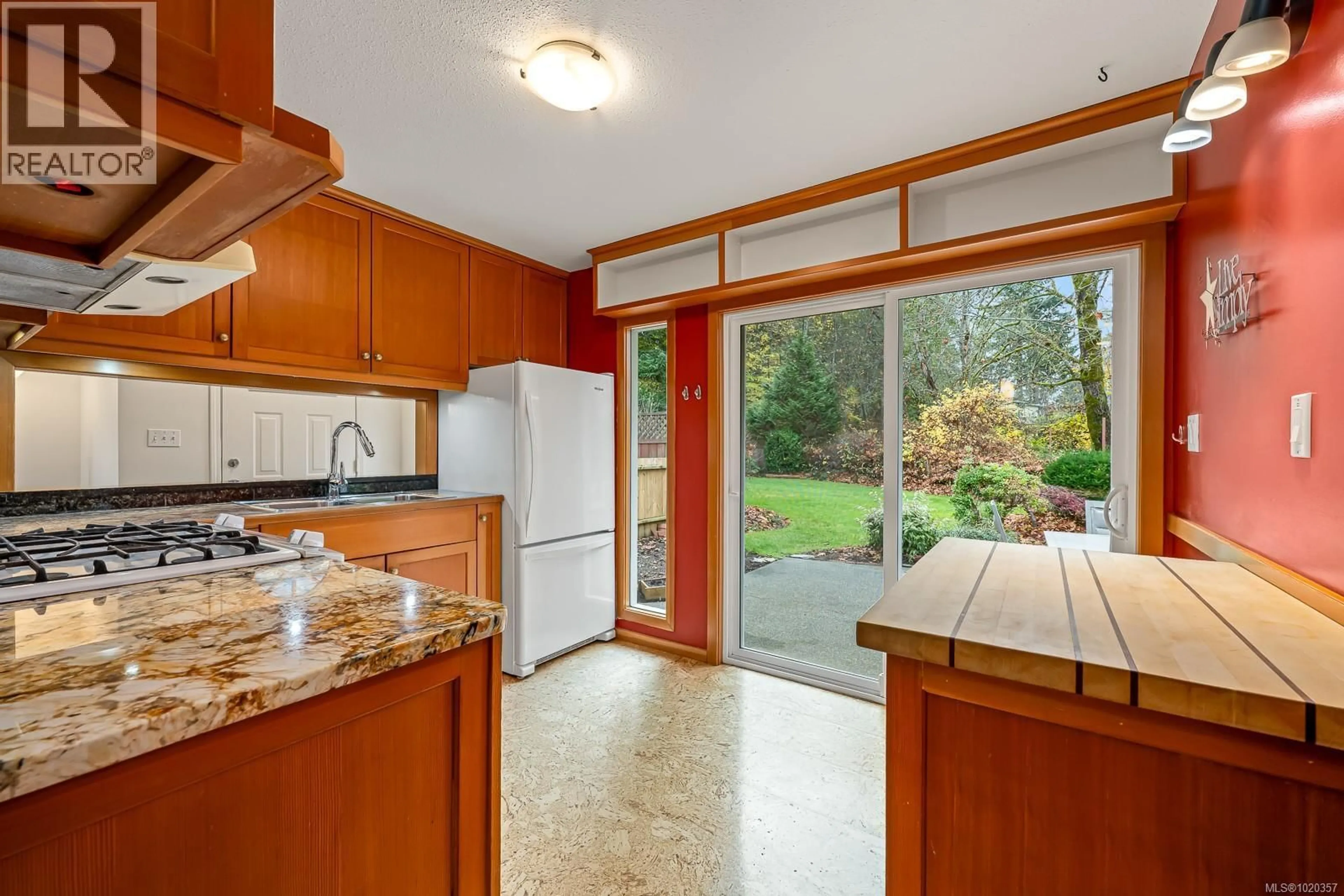 Standard kitchen, ceramic/tile floor for B - 379 WILLEMAR AVENUE, Courtenay British Columbia V9N3L3