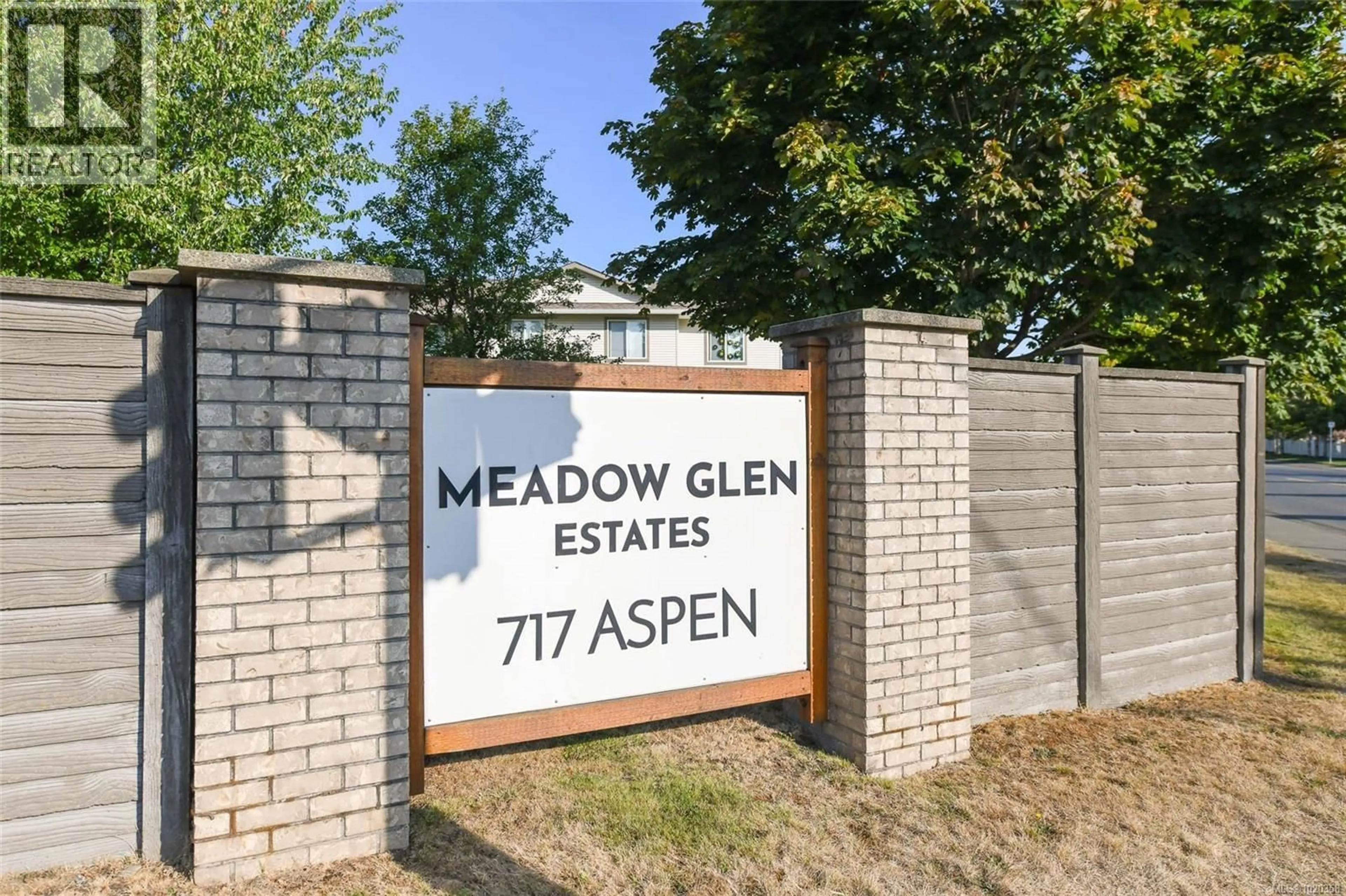 Unknown for 5 - 717 ASPEN ROAD, Comox British Columbia V9M3X4