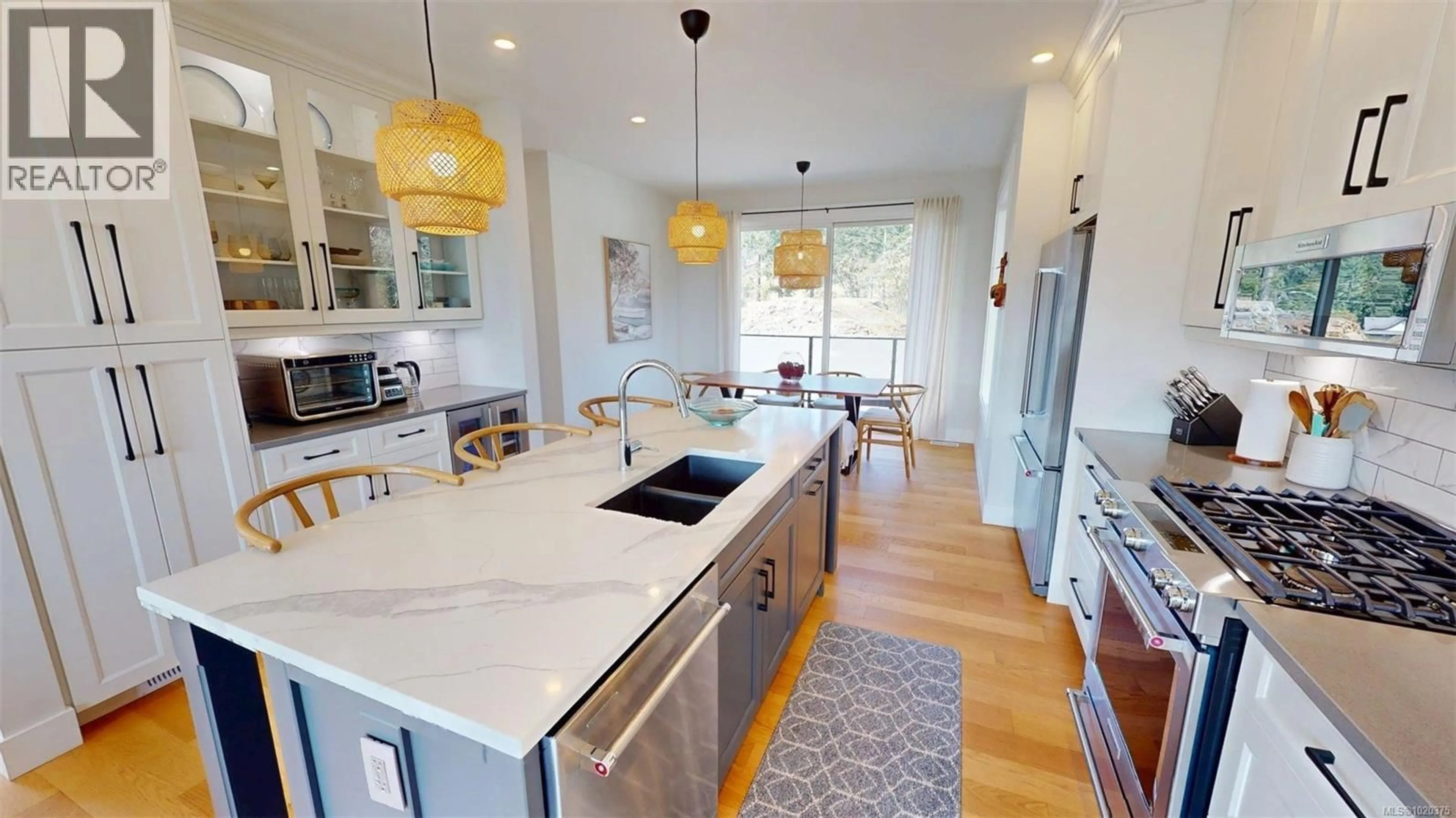 Contemporary kitchen, ceramic/tile floor for 103 - 1217 MANZANITA PLACE, Nanaimo British Columbia V9T0L7