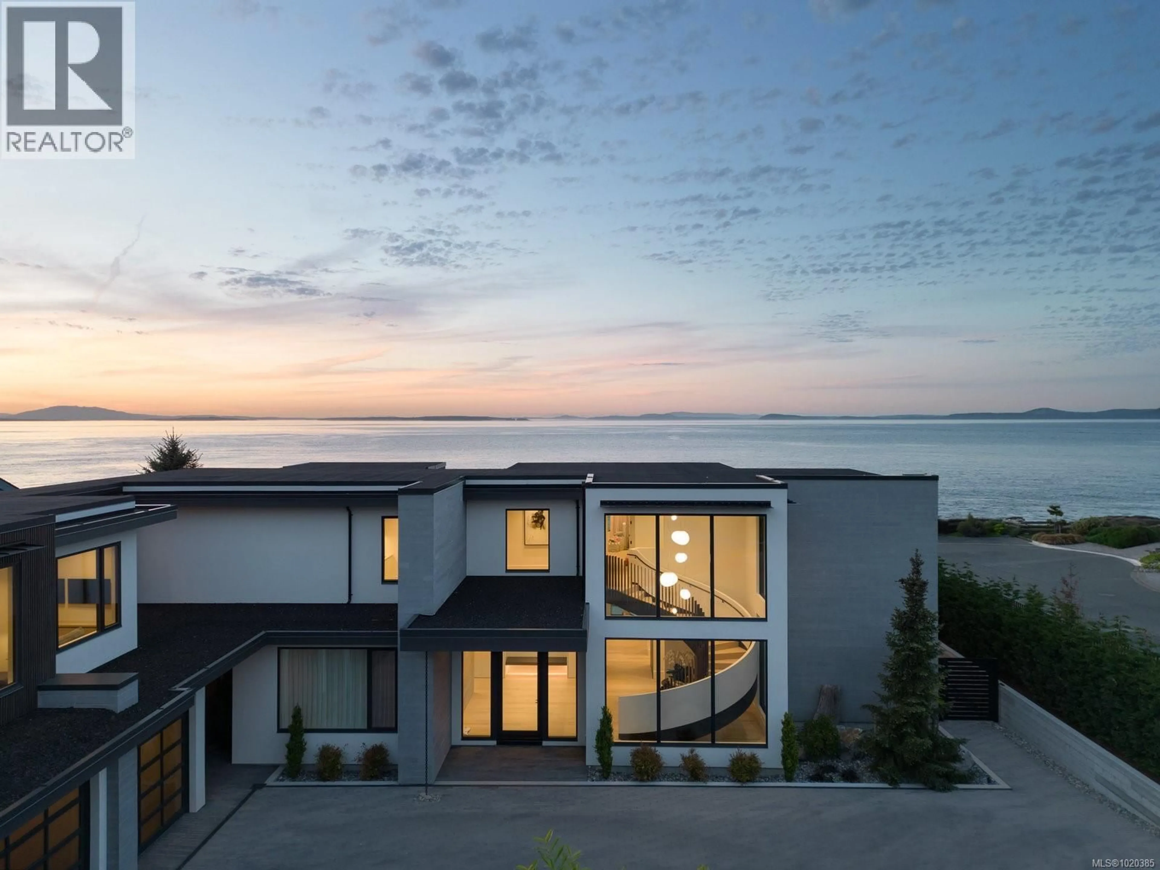 Home with brick exterior material, water/lake/river/ocean view for 4040 WHITE ROCK STREET, Saanich British Columbia V8N2K4