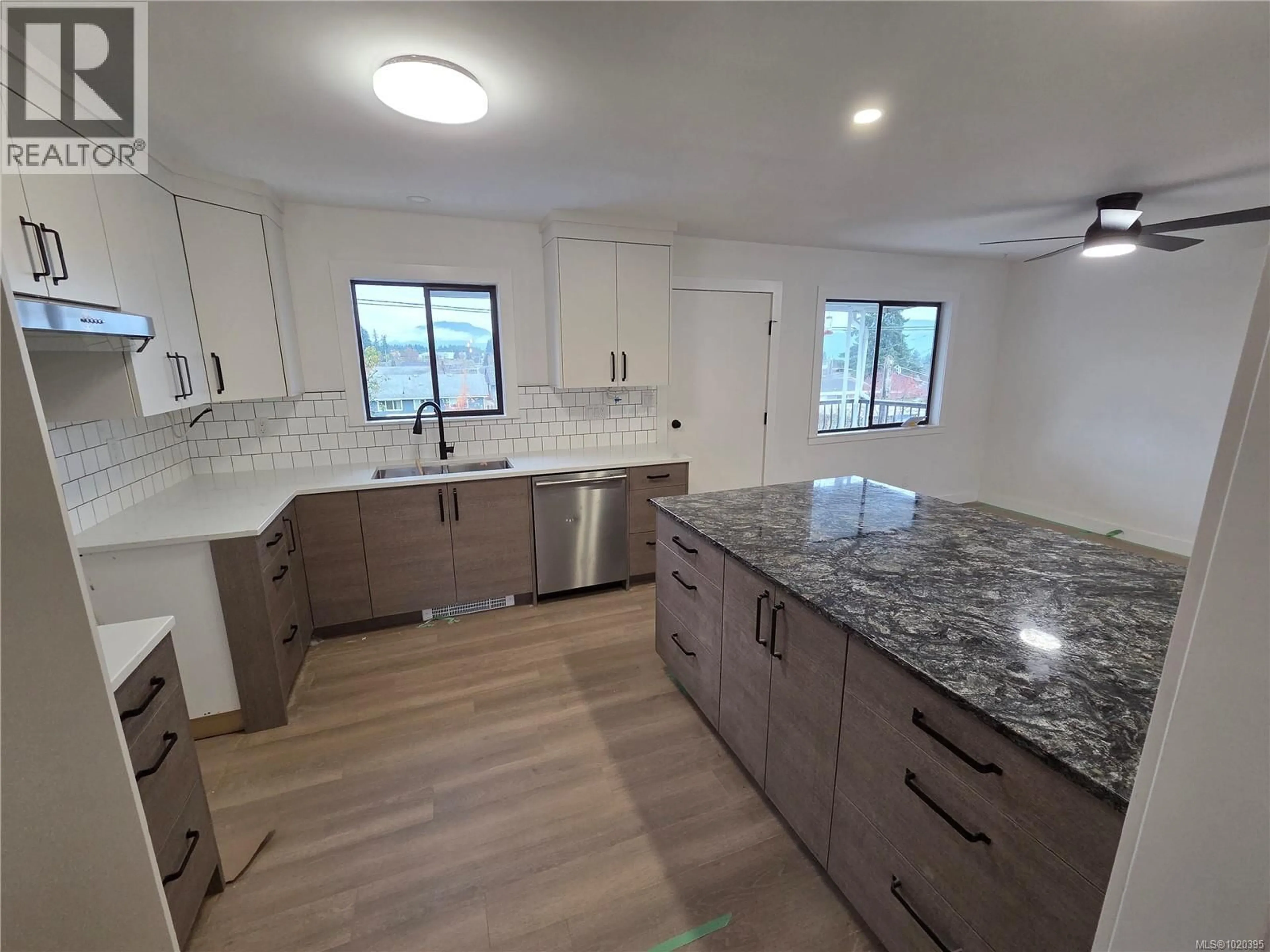 Open concept kitchen, unknown for 3782 GRIEVE ROAD, Port Alberni British Columbia V9Y7W7