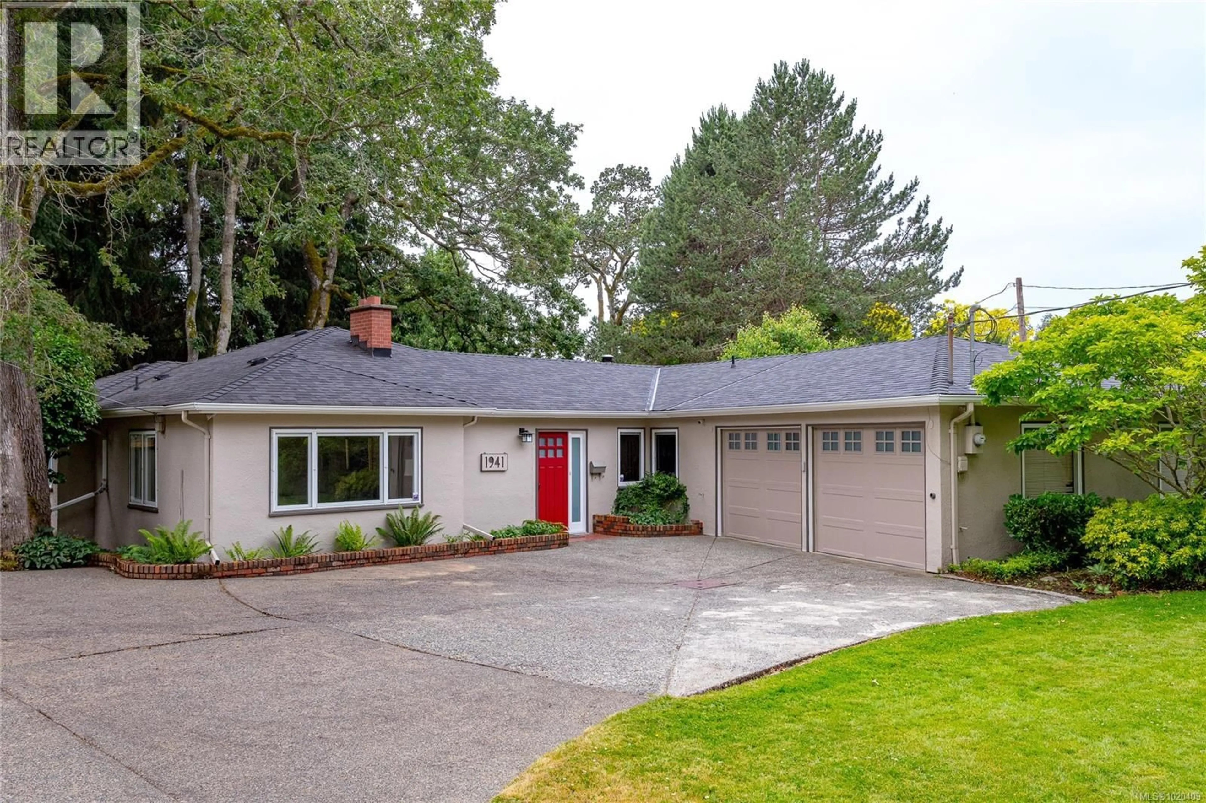 Unknown for 1941 MAYFAIR DRIVE, Saanich British Columbia V8P1R1