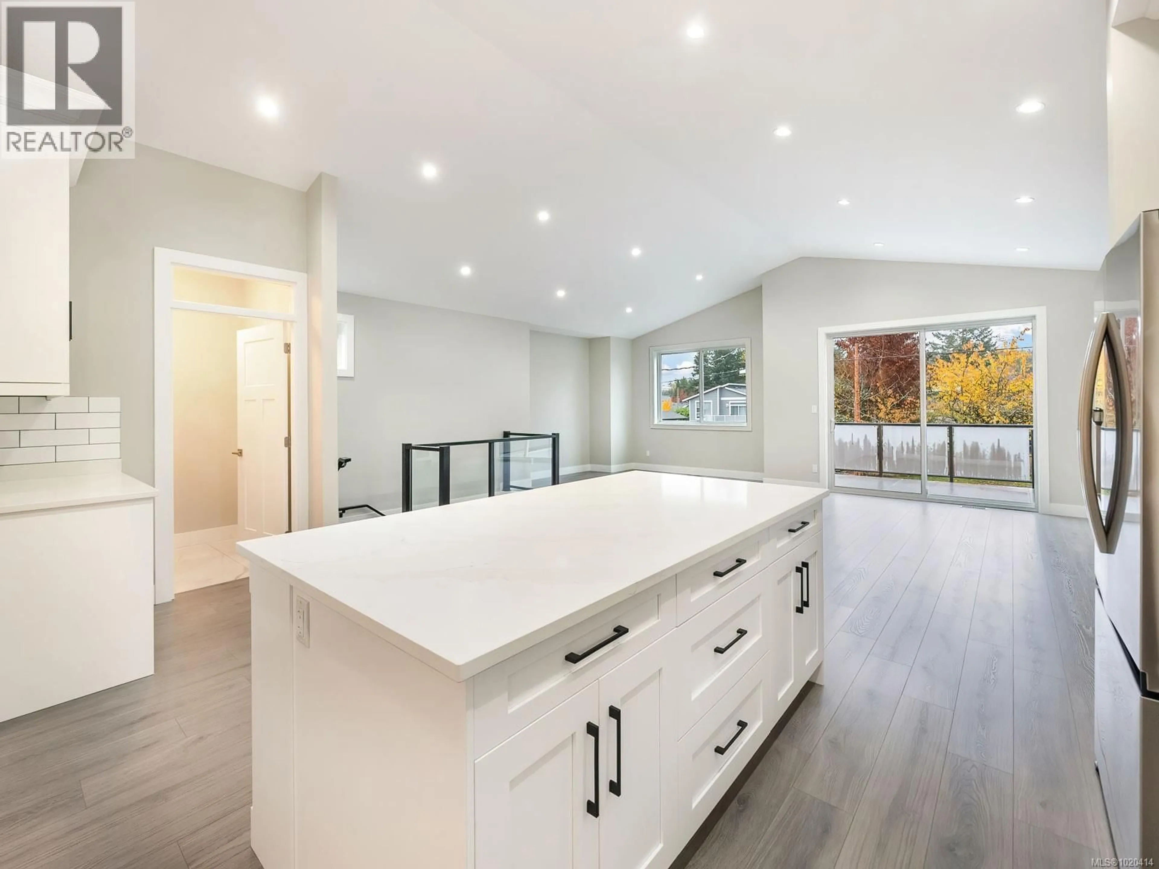 Open concept kitchen, unknown for 2391 BARCLAY ROAD, Nanaimo British Columbia V9T3J8