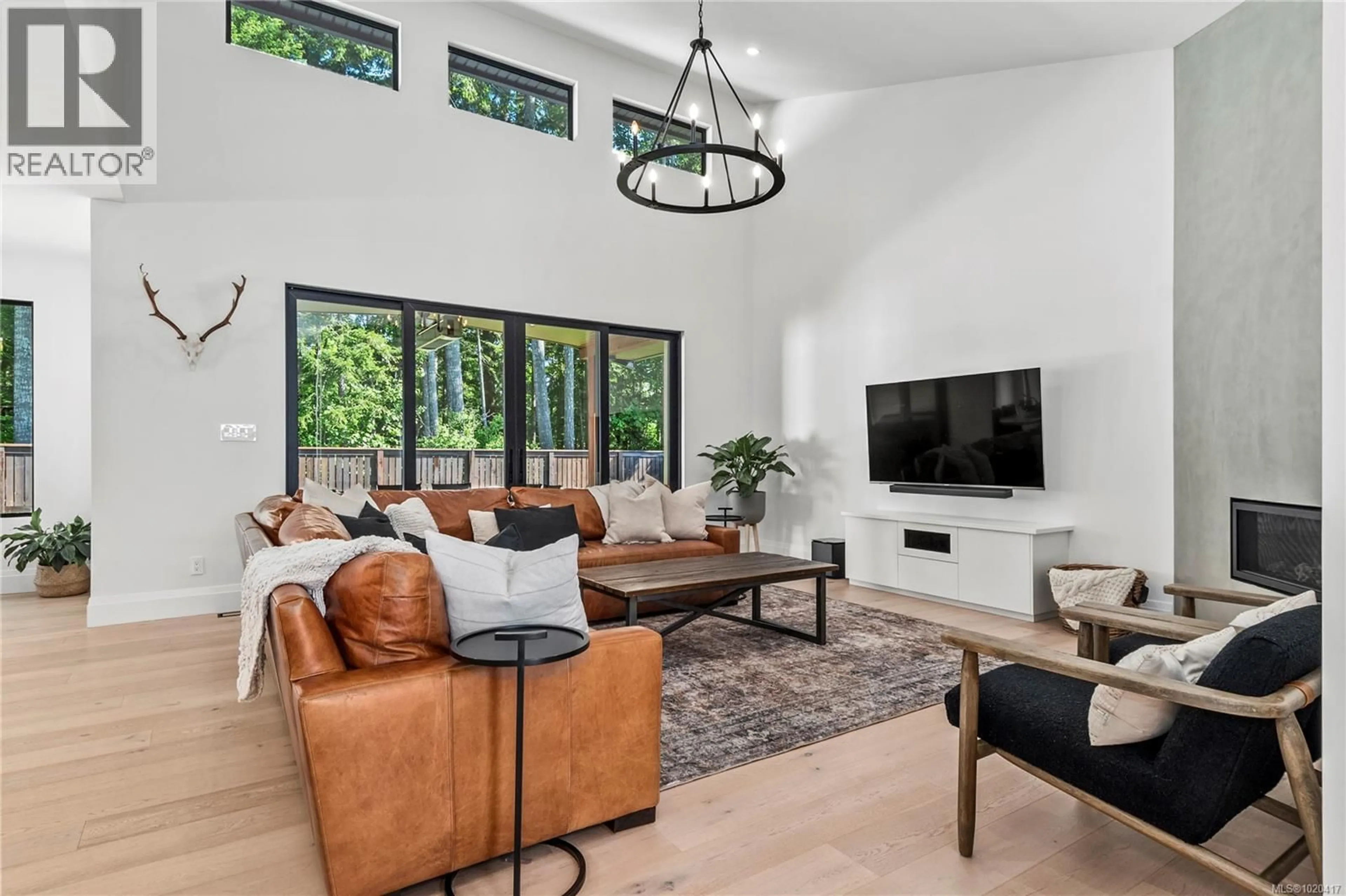 Living room with furniture, ceramic/tile floor for 548 NEBRASKA PLACE, Campbell River British Columbia V9H0E3
