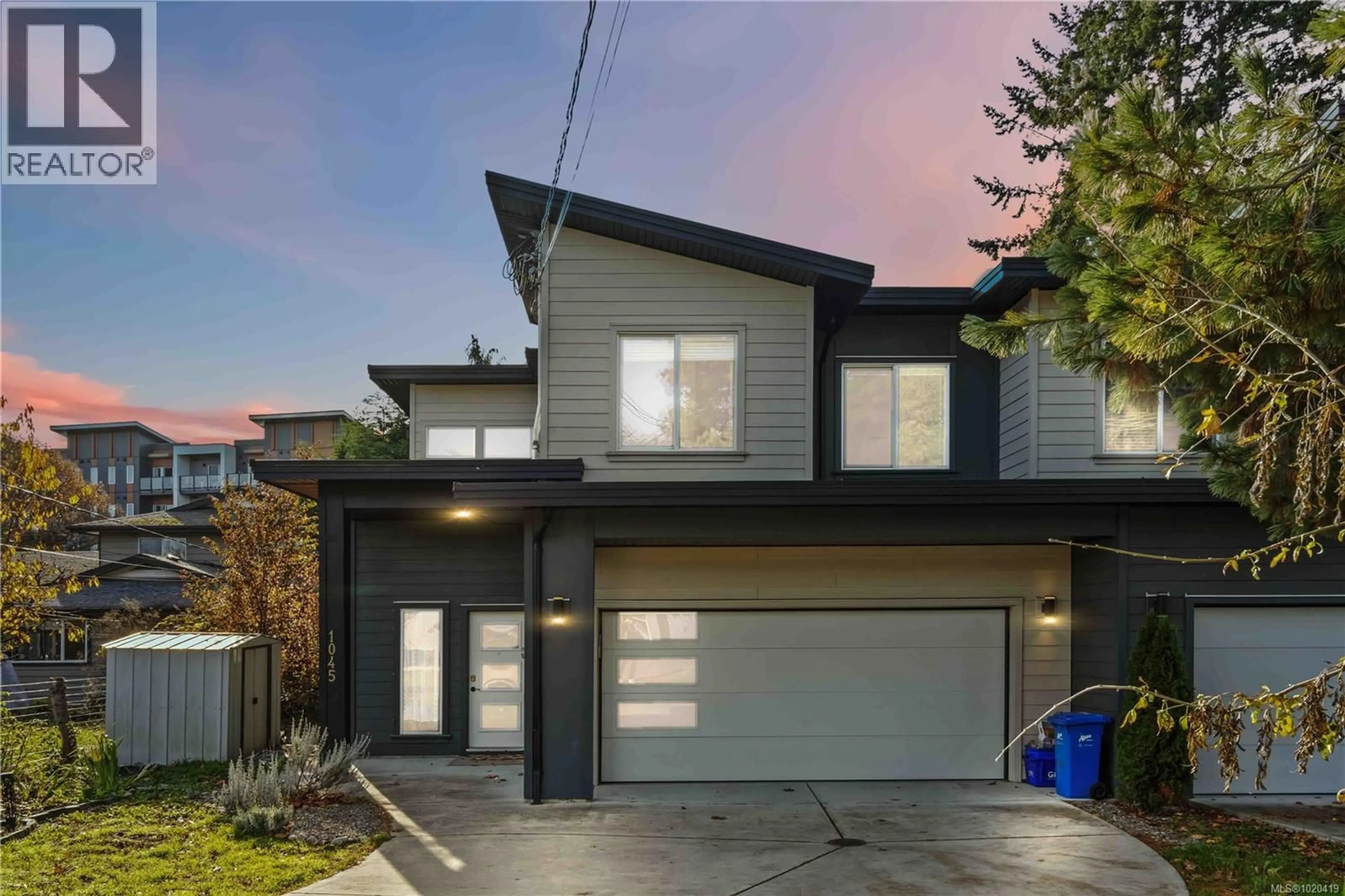 Home with brick exterior material, street for 1045 GOLDSTREAM AVENUE, Langford British Columbia V9B2Y6