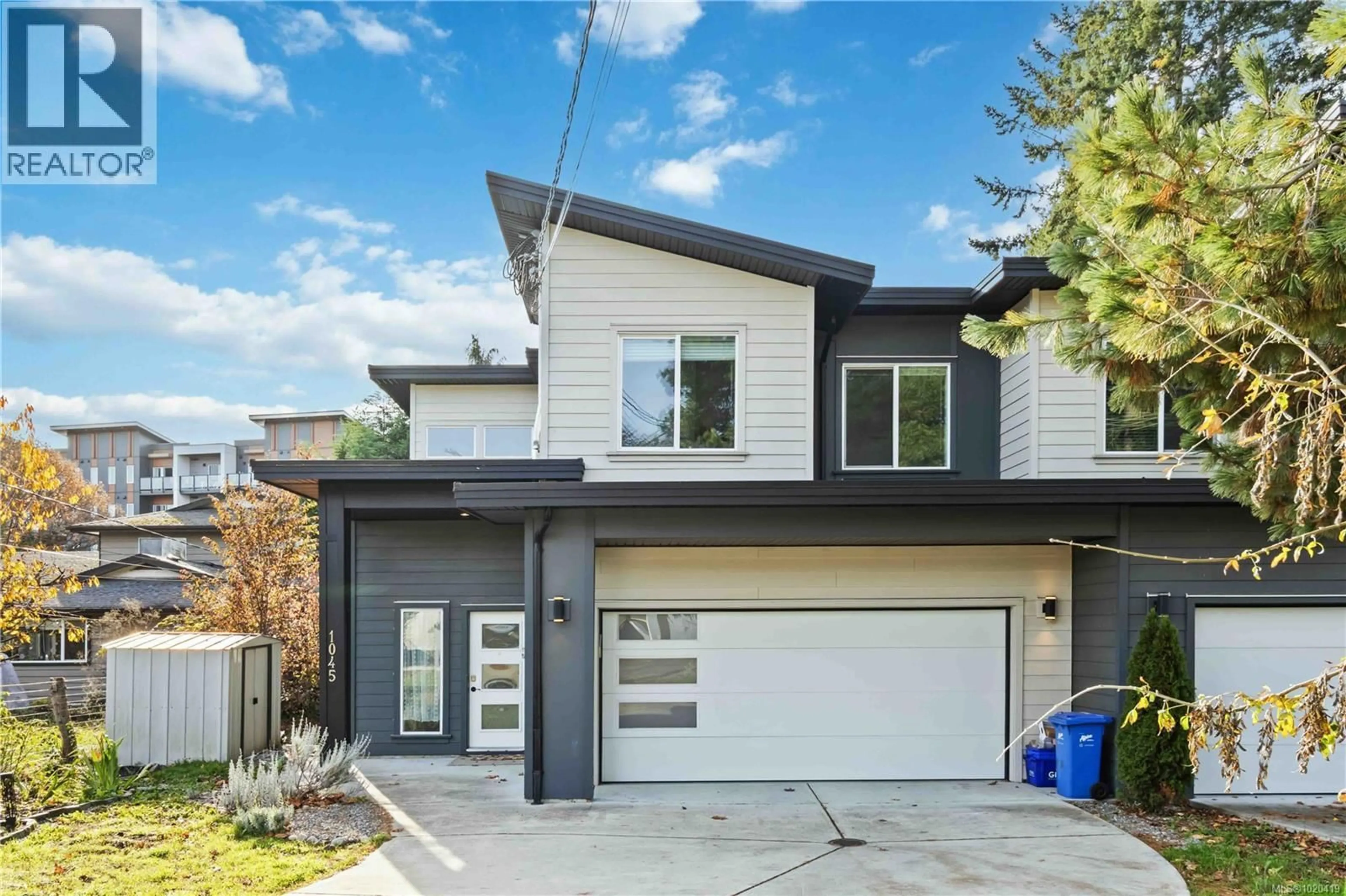 Home with brick exterior material, street for 1045 GOLDSTREAM AVENUE, Langford British Columbia V9B2Y6