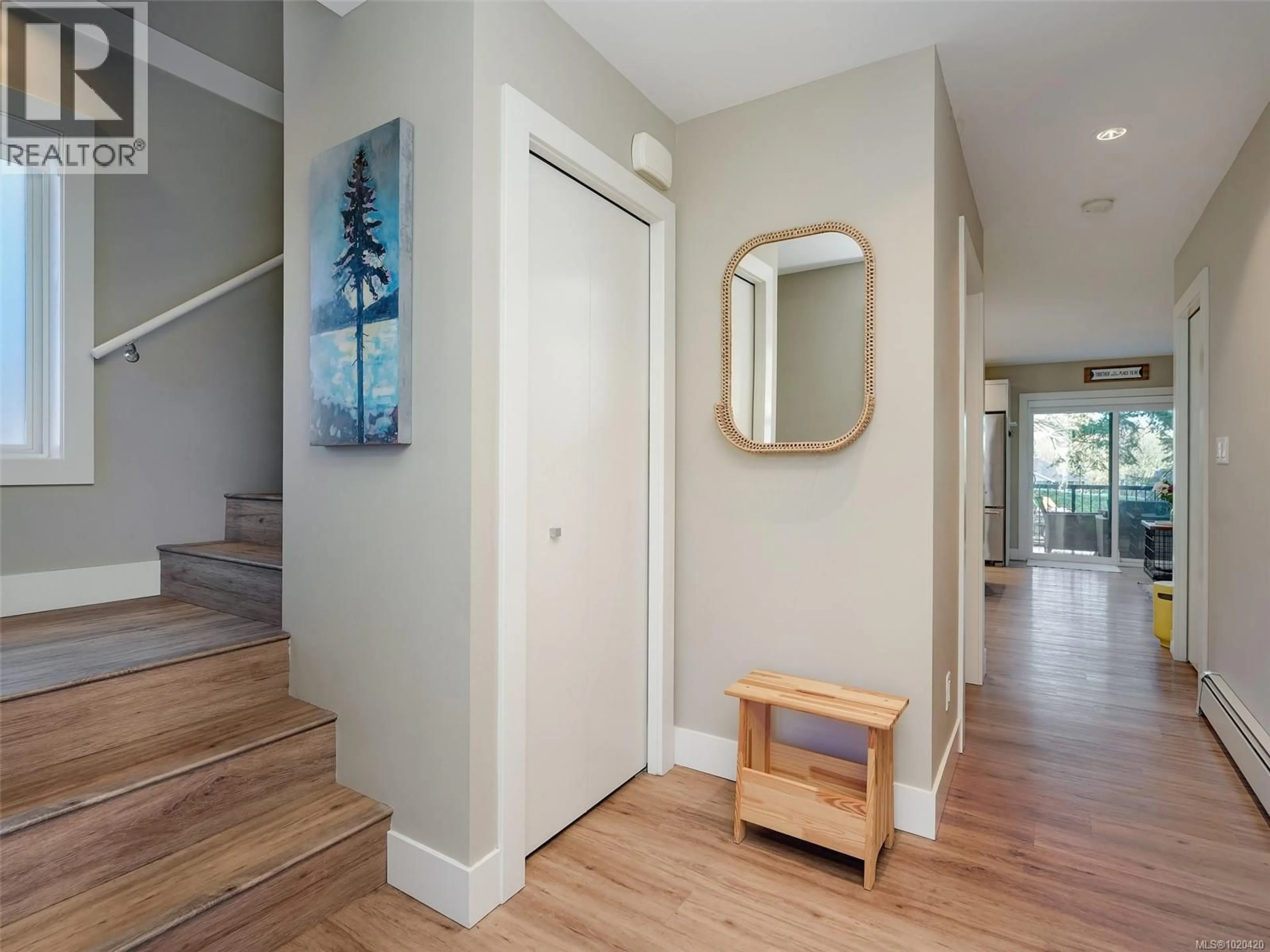 Indoor entryway for 106 - 2096 KENNEDY STREET, Sooke British Columbia V9Z0Z1