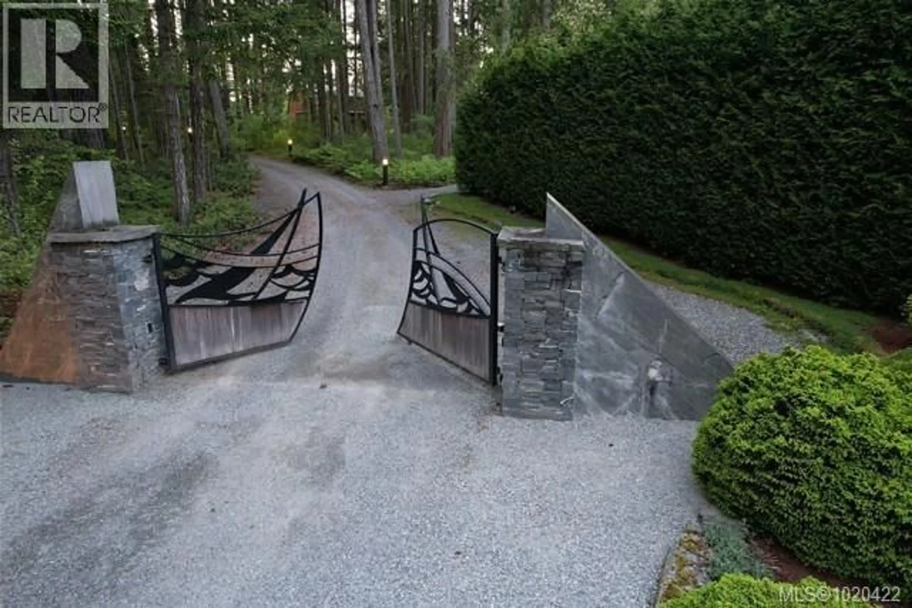 Patio, street for 3281 MCGUIRE WAY, Nanaimo British Columbia V9G1C4