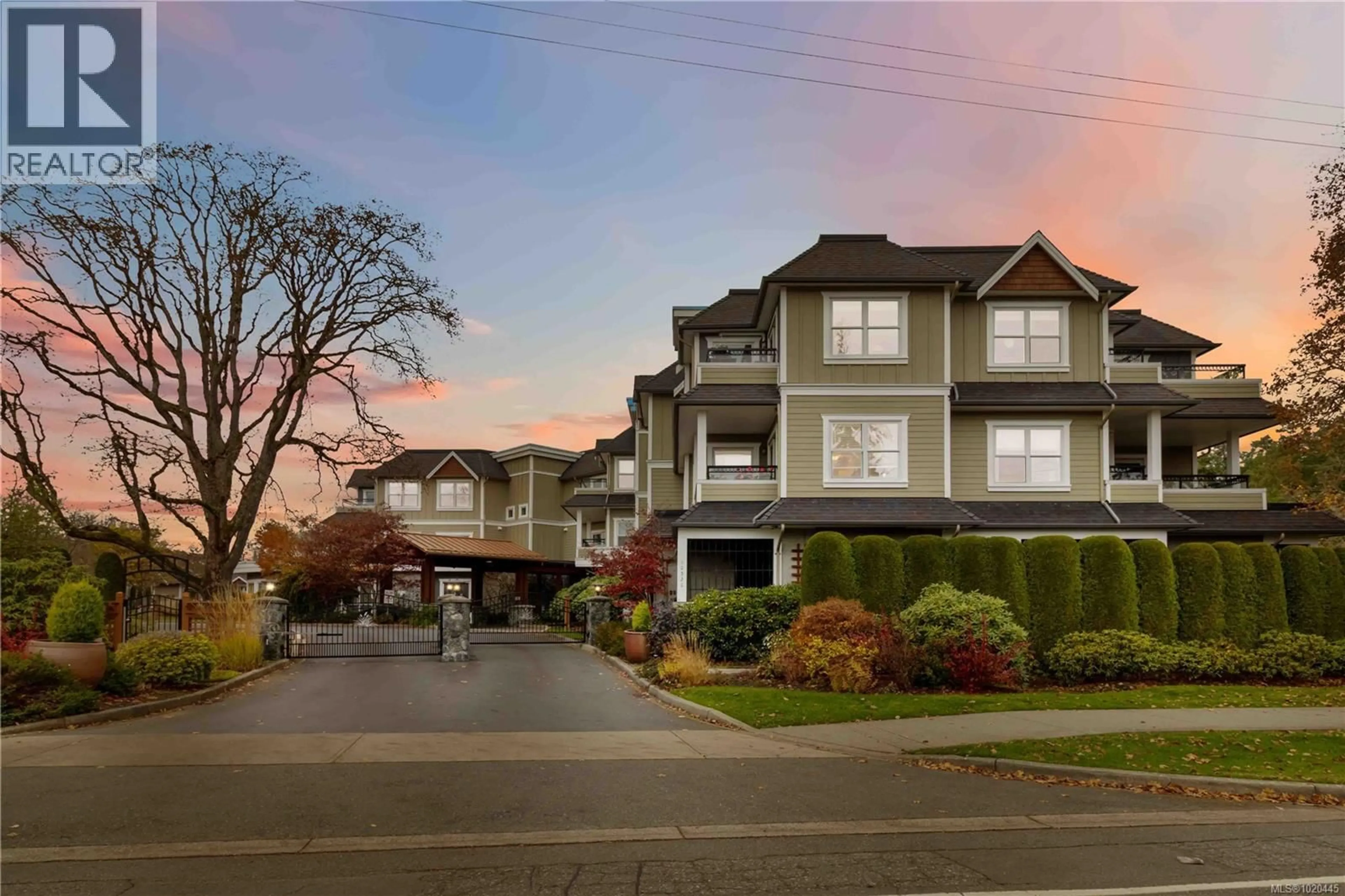 Unknown for 201 - 10520 MCDONALD PARK ROAD, North Saanich British Columbia V8L0A3