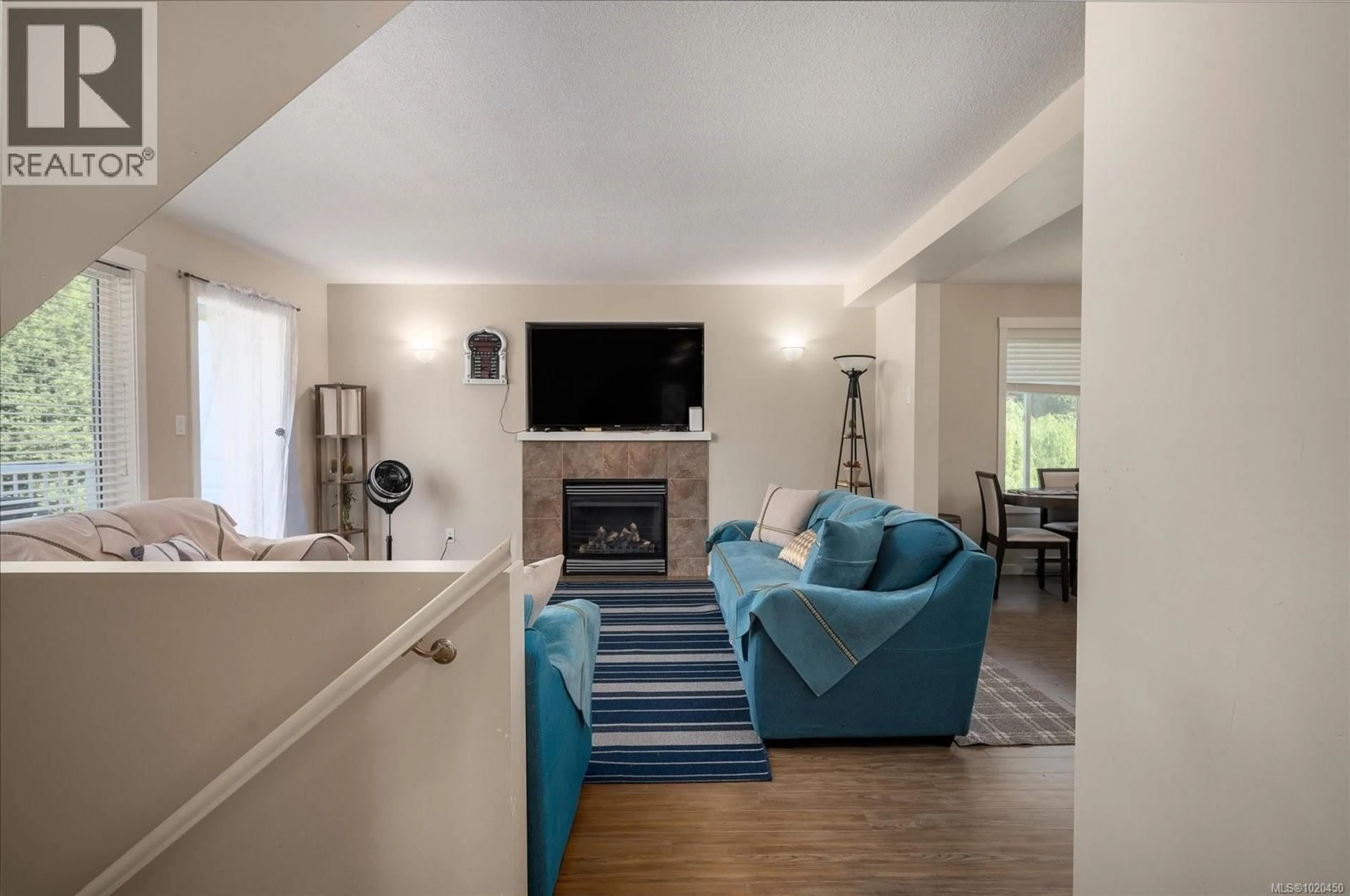 Living room with furniture, unknown for 554 ARMISHAW ROAD, Nanaimo British Columbia V9R0G4