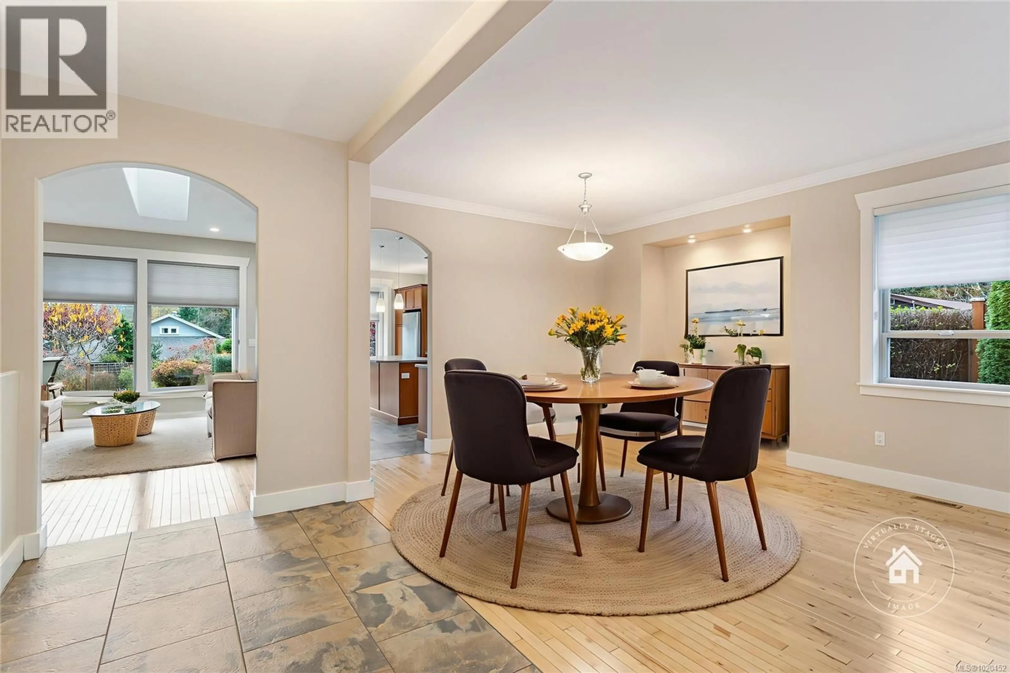 Dining room, ceramic/tile floor for 345 DORSET ROAD, Qualicum Beach British Columbia V9K1H5
