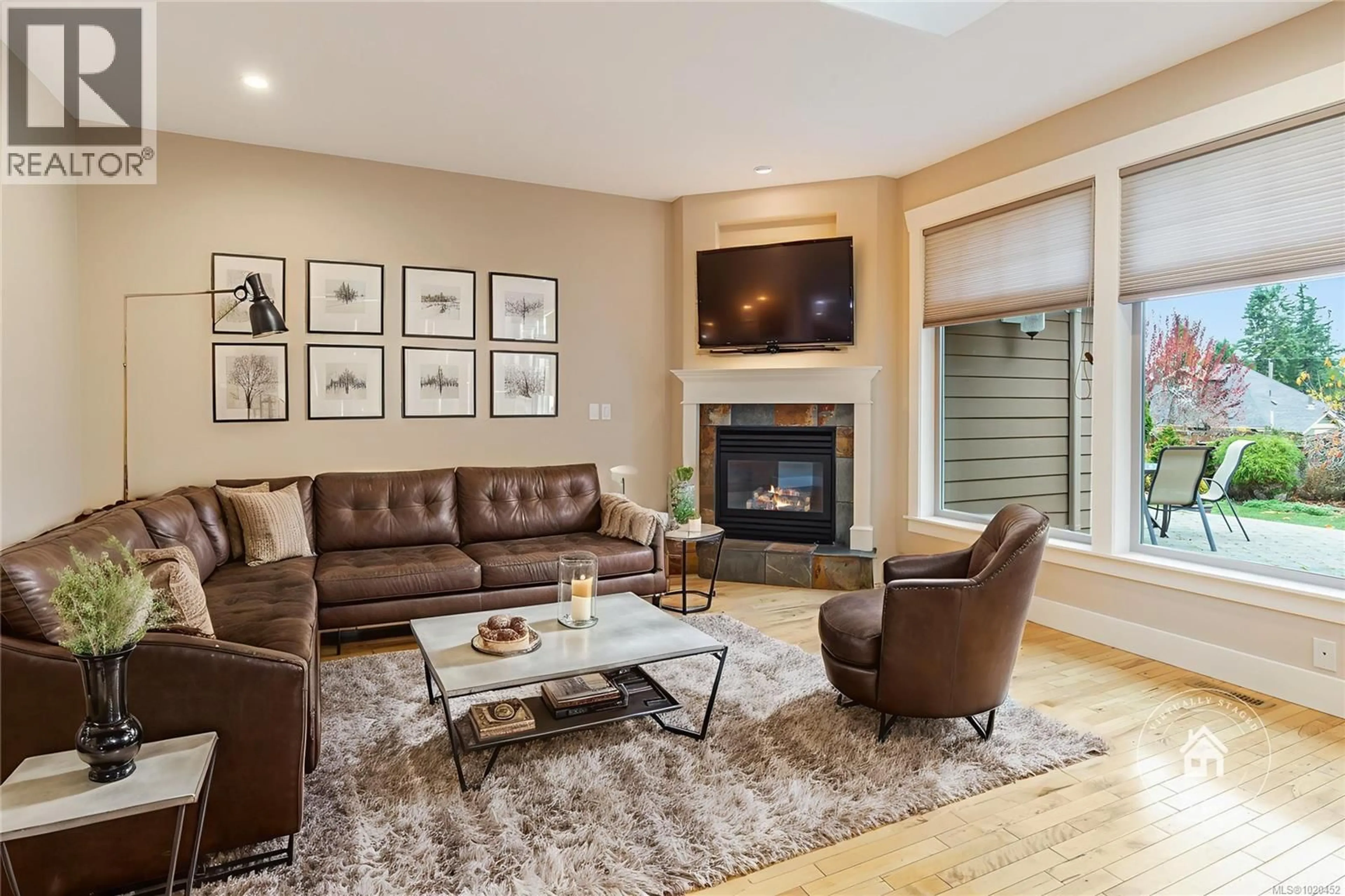 Living room with furniture, unknown for 345 DORSET ROAD, Qualicum Beach British Columbia V9K1H5