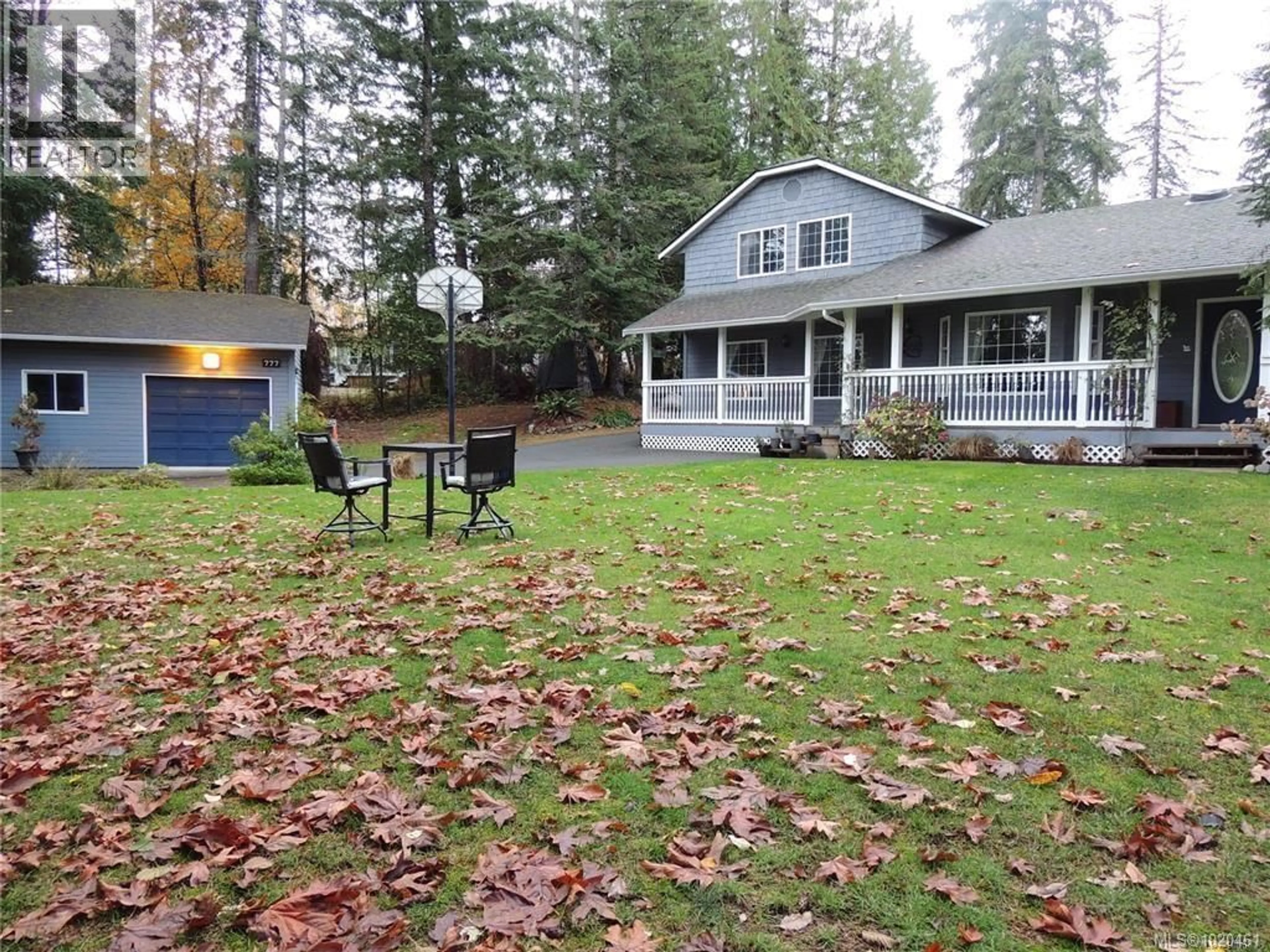 A pic from outside/outdoor area/front of a property/back of a property/a pic from drone, unknown for 777 SALSBURY ROAD, Courtenay British Columbia V9N9M2