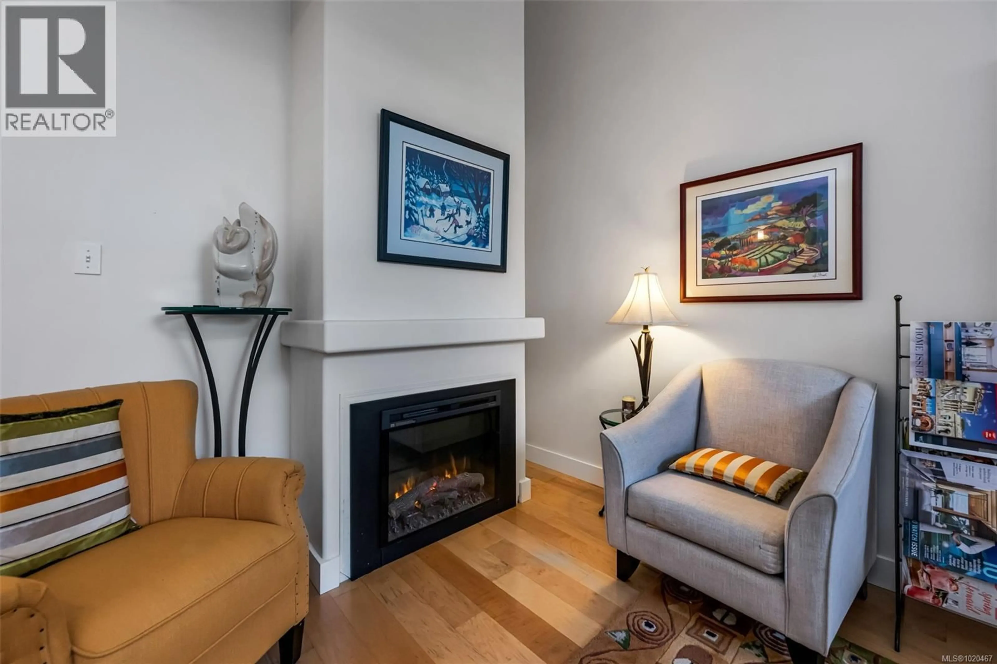 Living room with furniture, unknown for 1769 BAY STREET, Victoria British Columbia V8R2B9