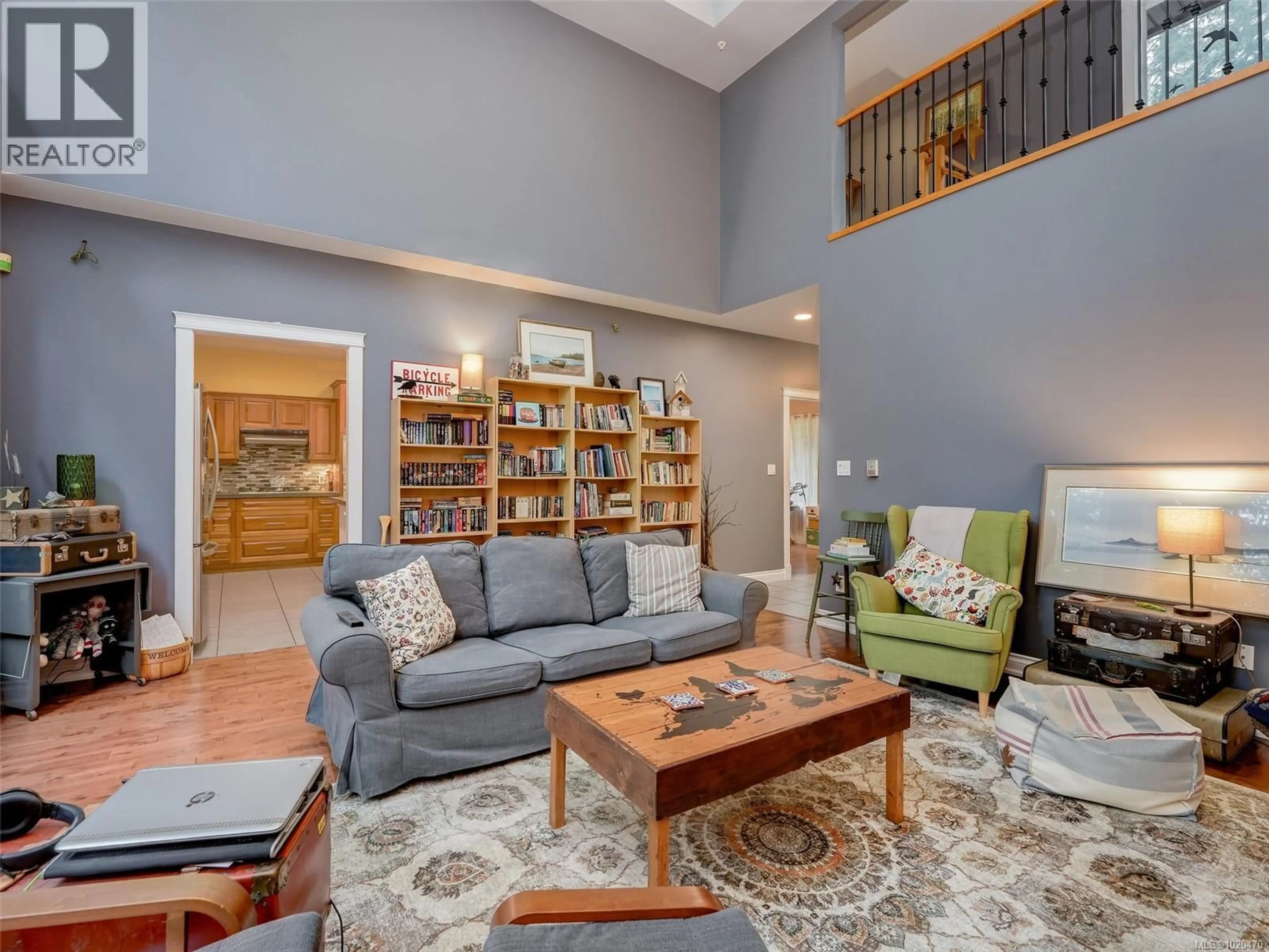 Living room with furniture, unknown for 2984 LAKEWOOD PLACE, Langford British Columbia V9B6B1