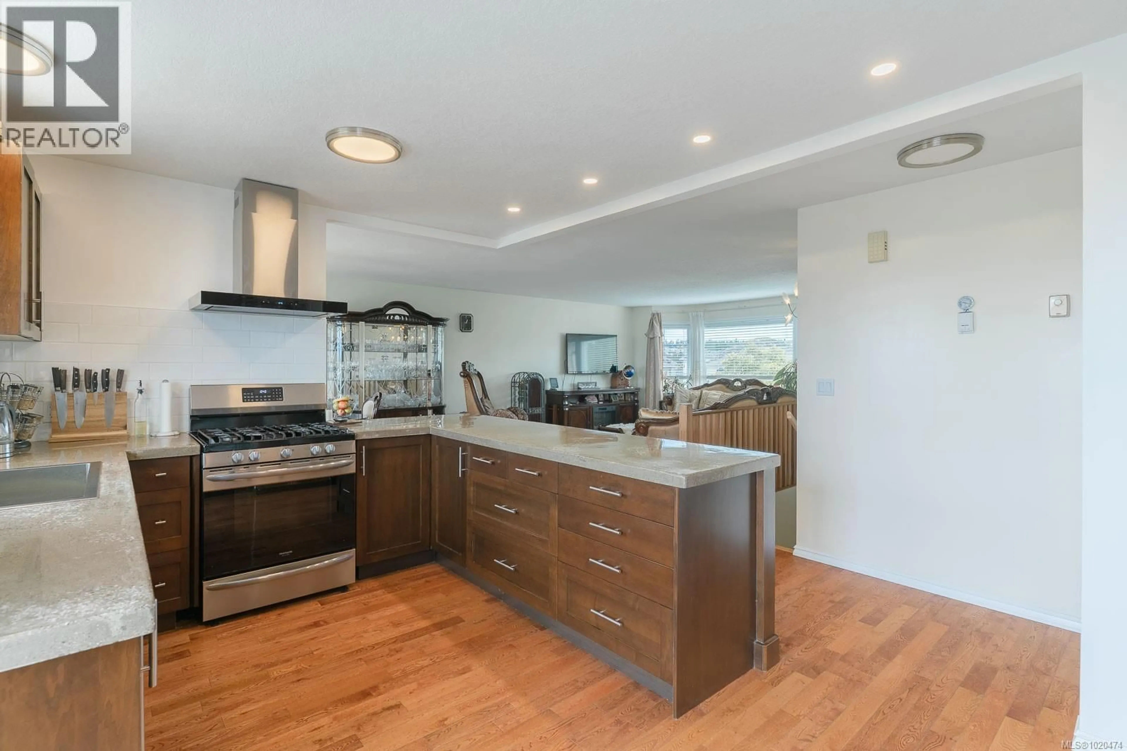 Open concept kitchen, unknown for 6234 MYSTIC WAY, Nanaimo British Columbia V9V1L3