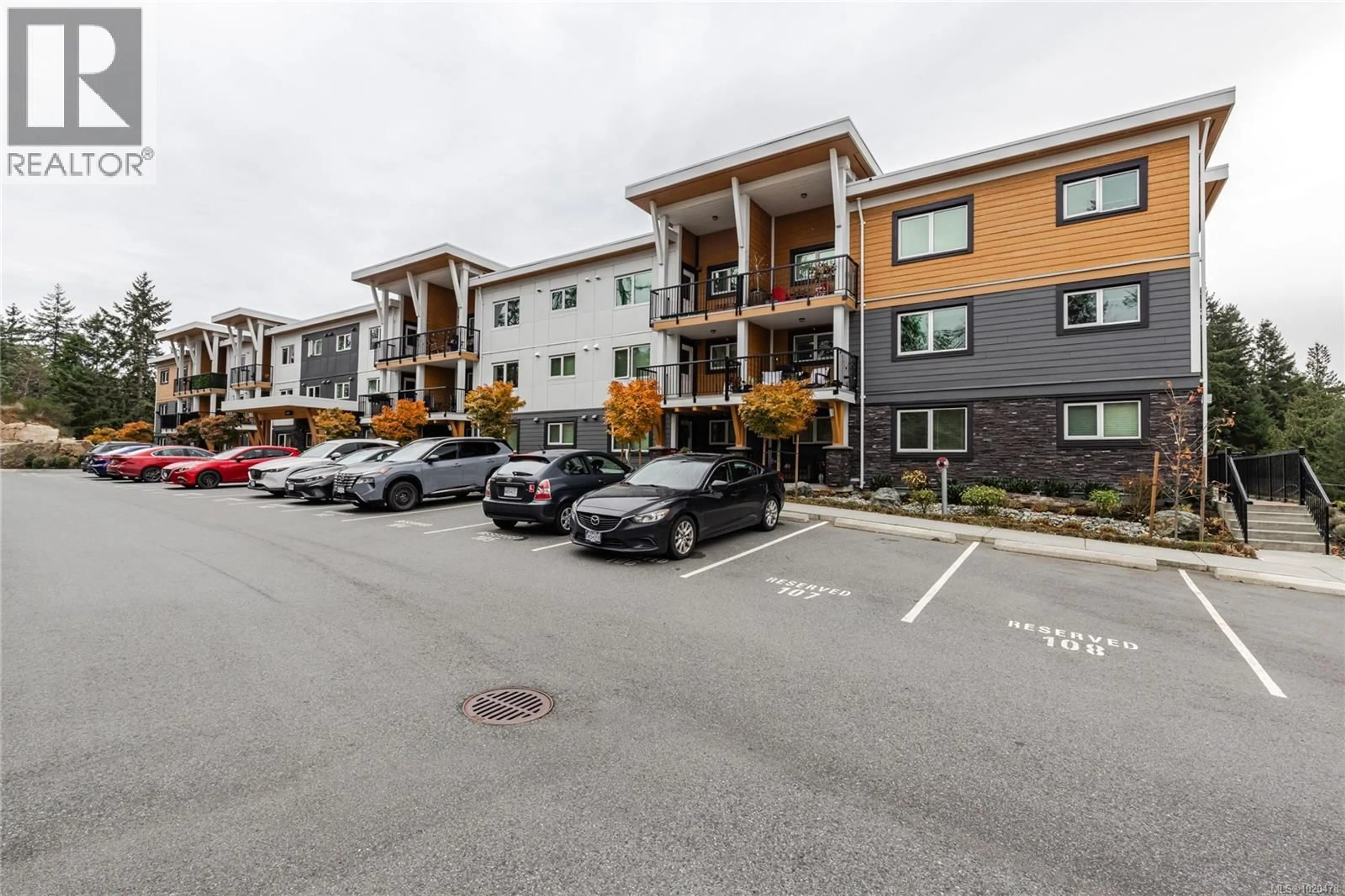 A pic from outside/outdoor area/front of a property/back of a property/a pic from drone, unknown for 112 - 4820 CEDAR RIDGE PLACE, Nanaimo British Columbia V9T0M7