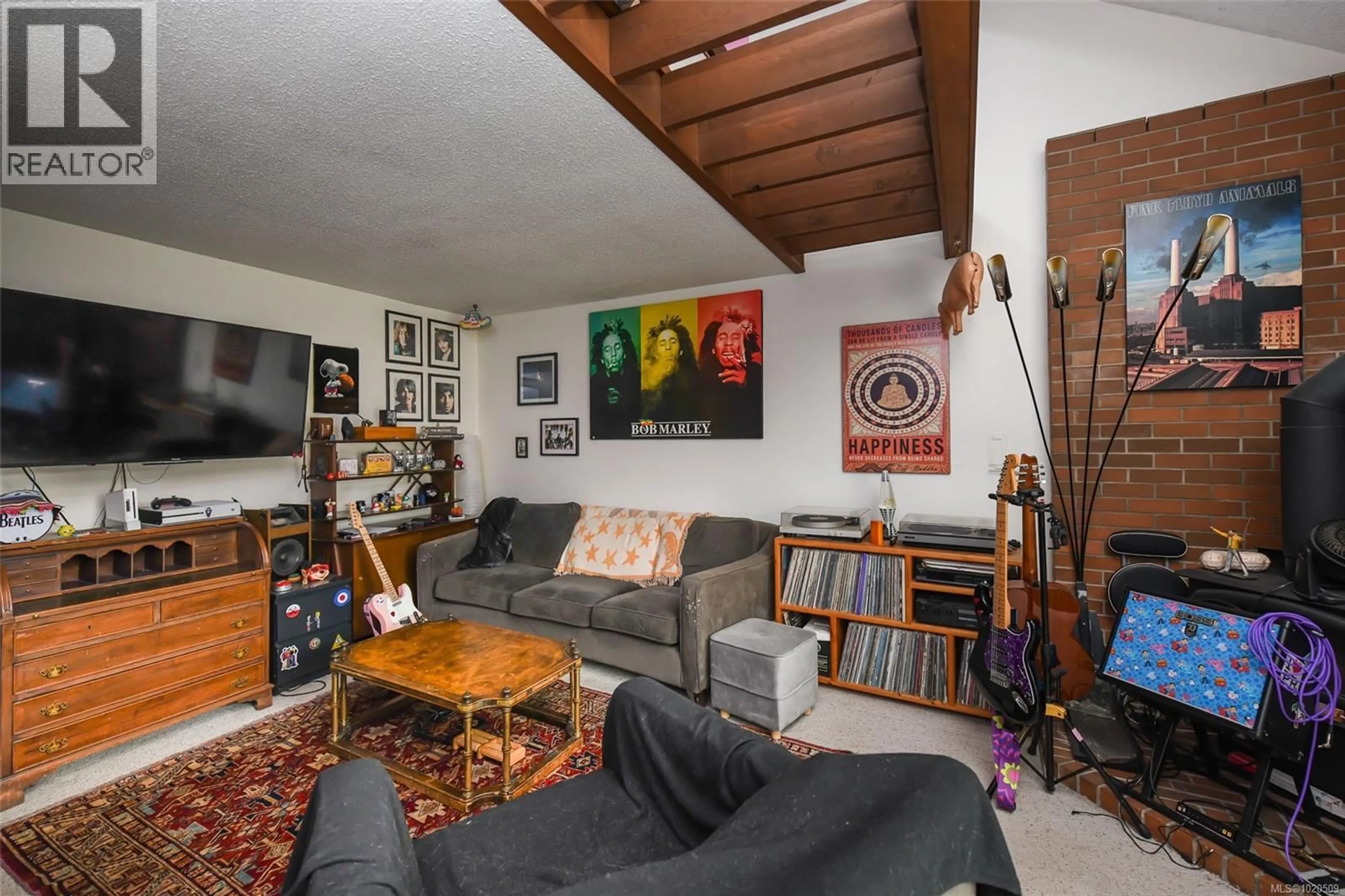 Living room with furniture, unknown for 314 - 205 1ST STREET, Courtenay British Columbia V9N1A5