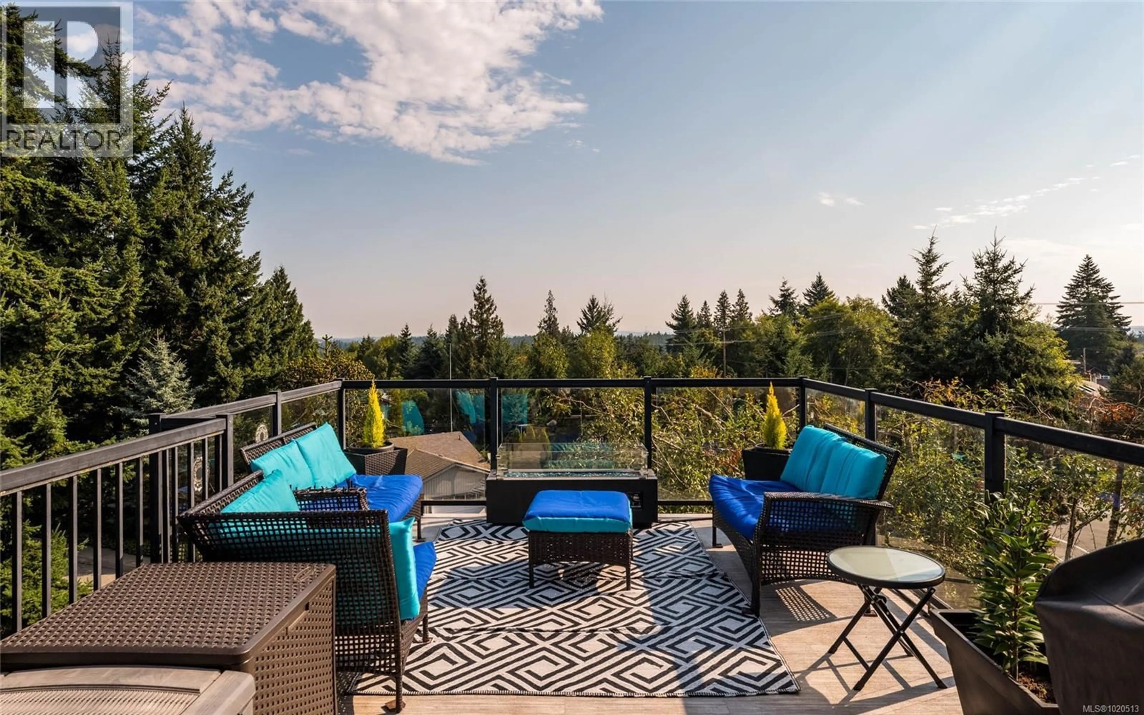 Patio, unknown for 653 CAIRNDALE ROAD, Colwood British Columbia V9C3M7