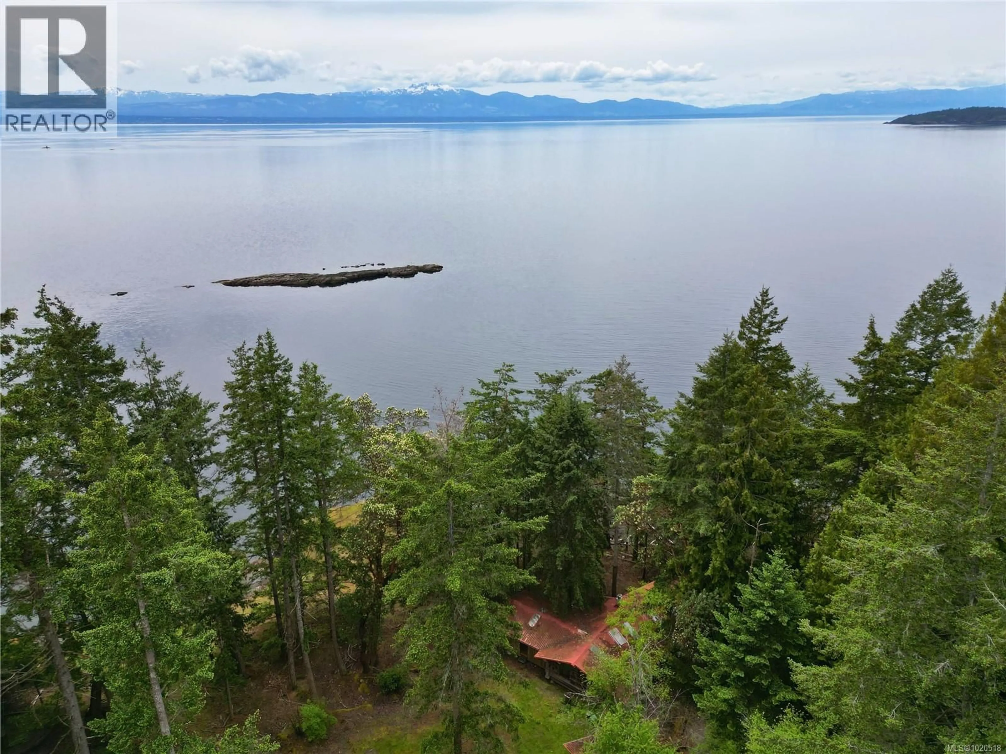 A pic from outside/outdoor area/front of a property/back of a property/a pic from drone, water/lake/river/ocean view for 3 GRANT ROAD, Lasqueti Island British Columbia V0R2J0