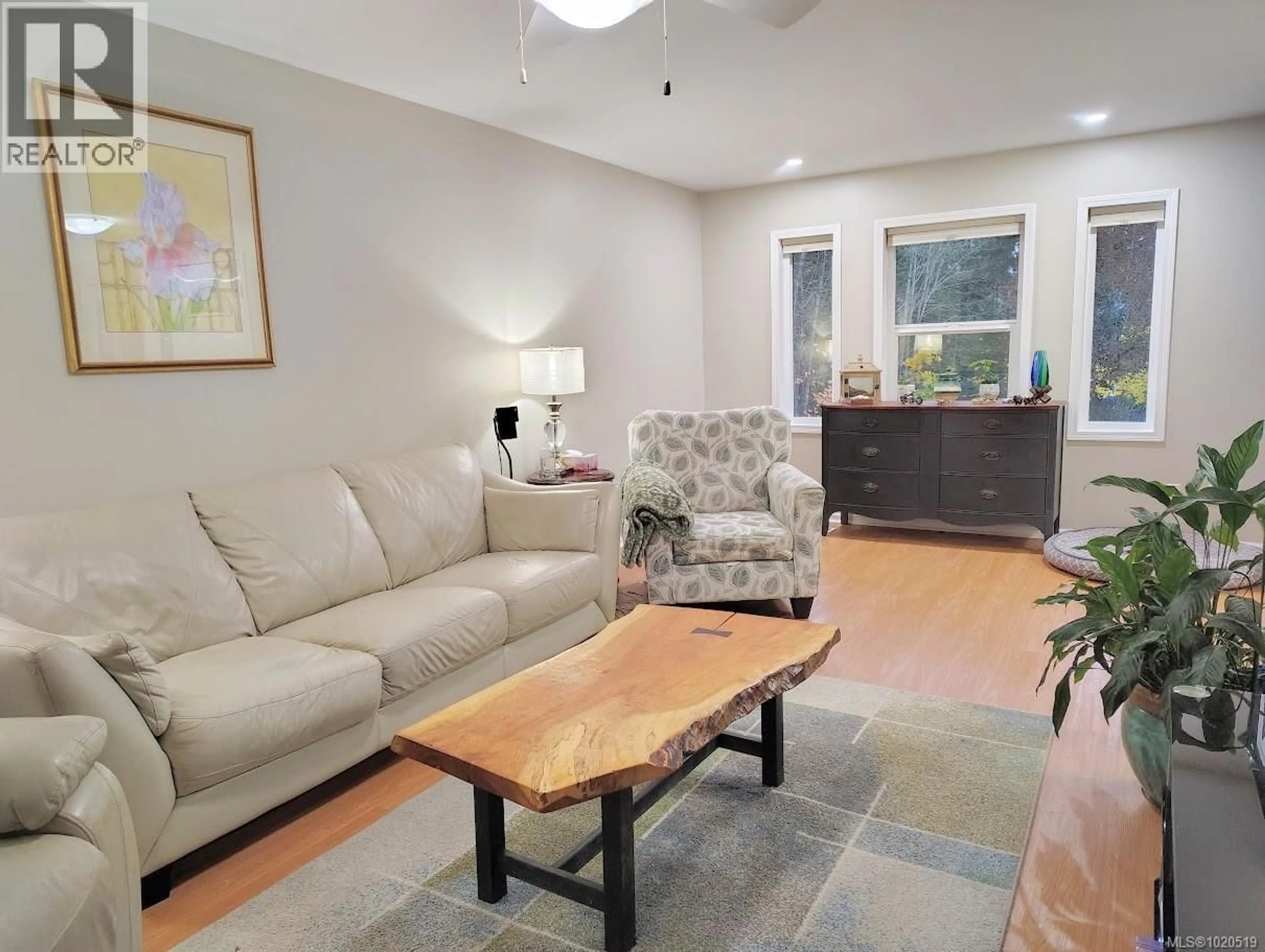 Living room with furniture, unknown for 2435 4TH AVENUE, Port Alberni British Columbia V9Y2E2