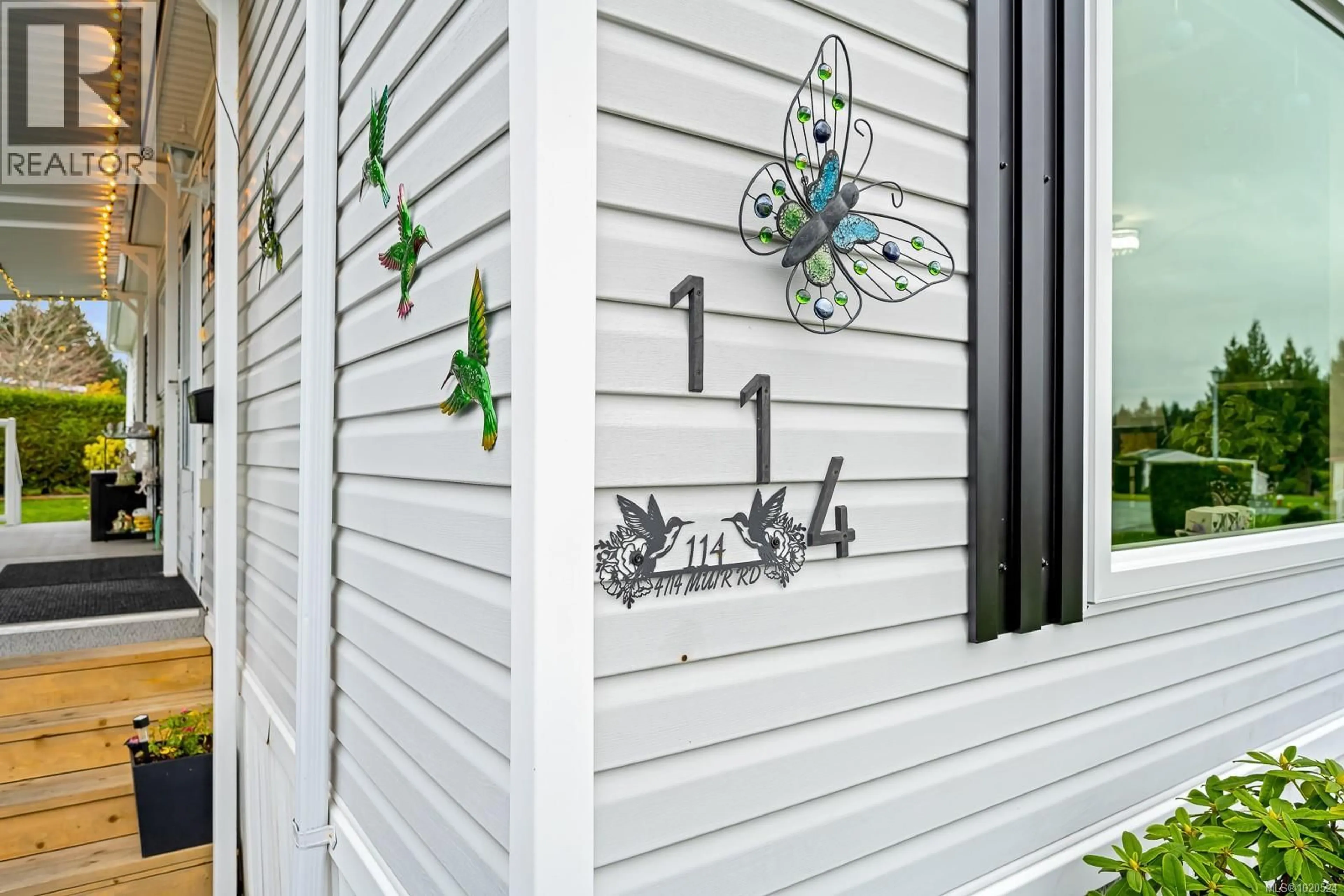 Home with vinyl exterior material, street for 114 - 4714 MUIR ROAD, Courtenay British Columbia V9N8Z6