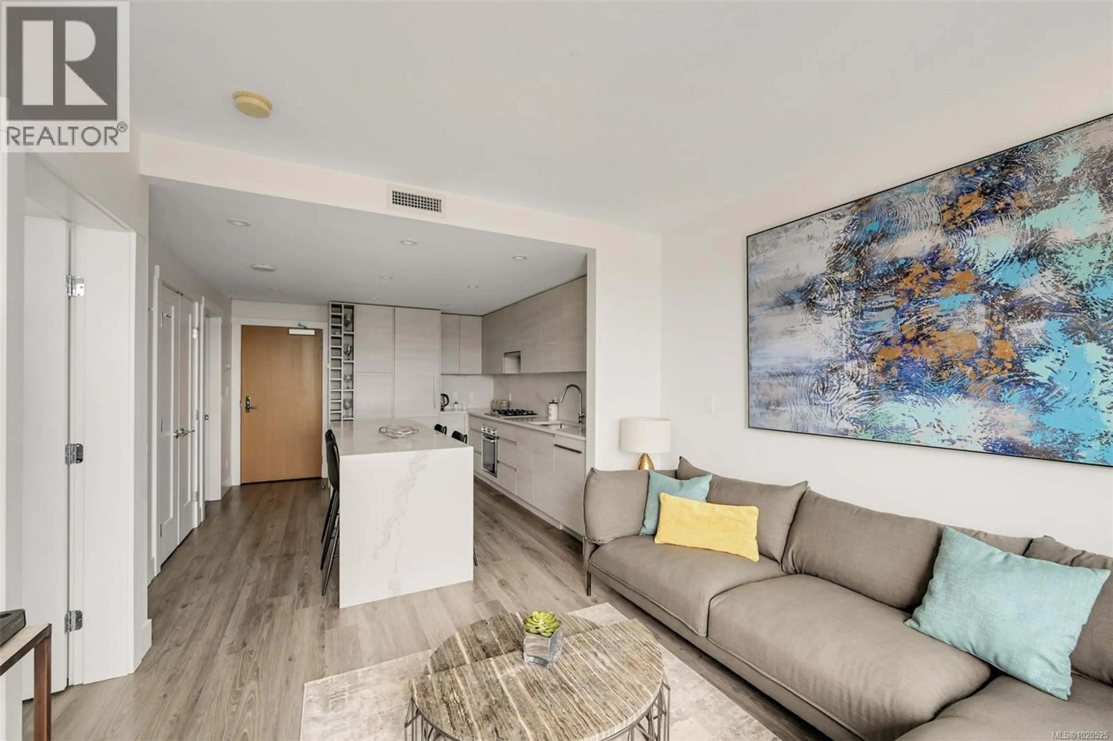 Living room with furniture, unknown for 2002 - 777 HERALD STREET, Victoria British Columbia V8T0C7