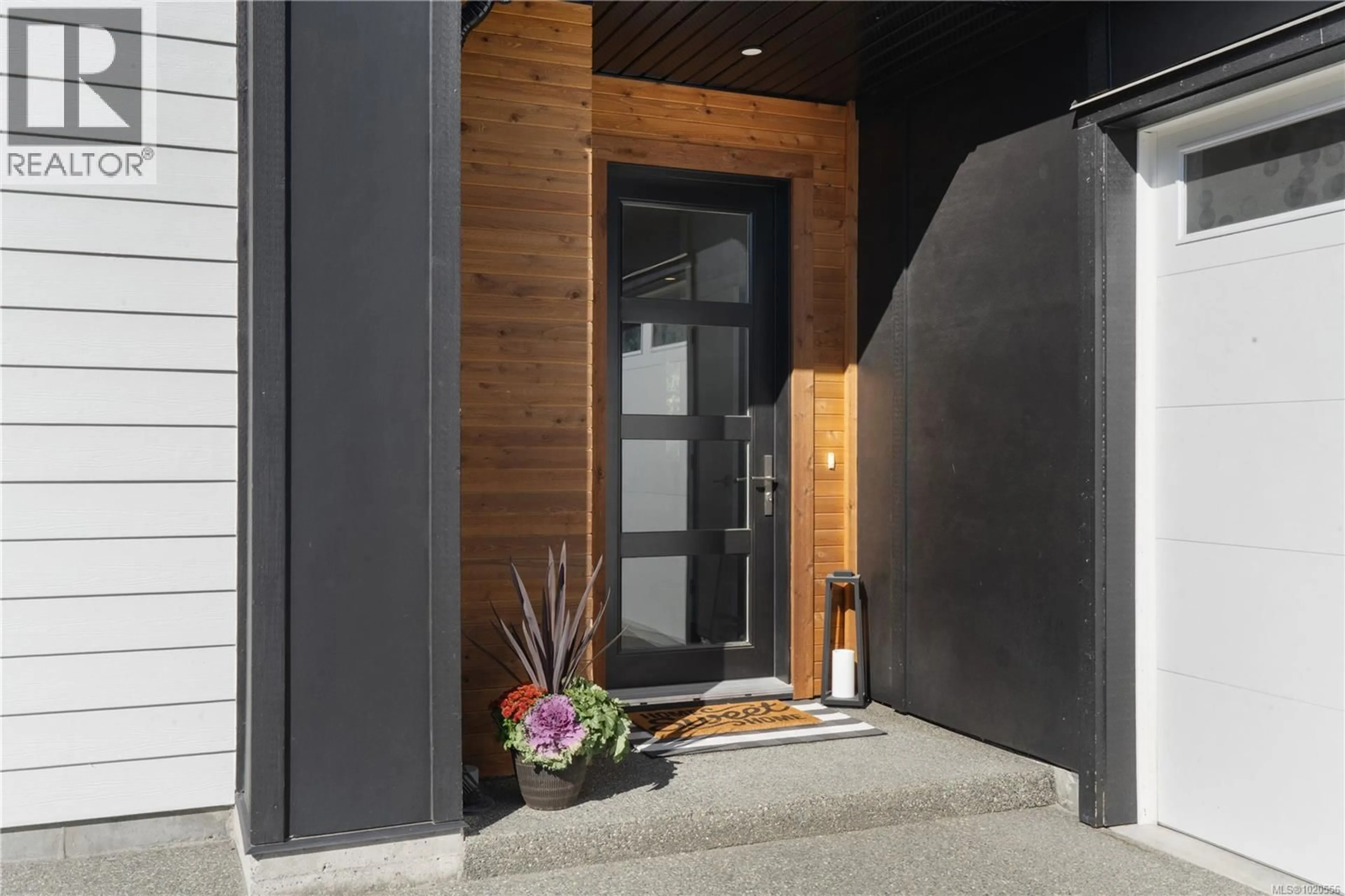 Indoor entryway for 922 GREYSTONE PLACE, Langford British Columbia V9C0N8
