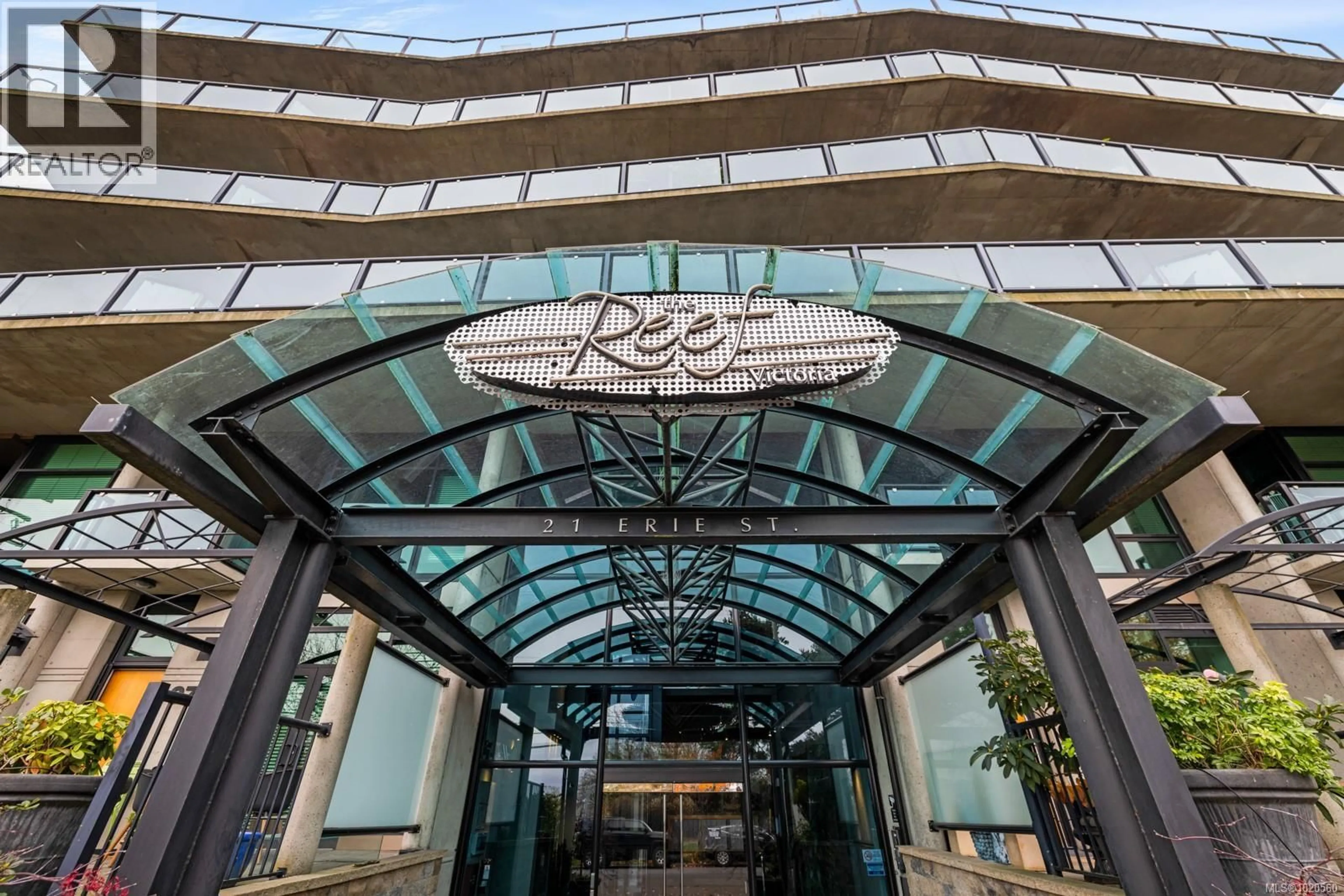 Indoor foyer for 413 - 21 ERIE STREET, Victoria British Columbia V8V5A8