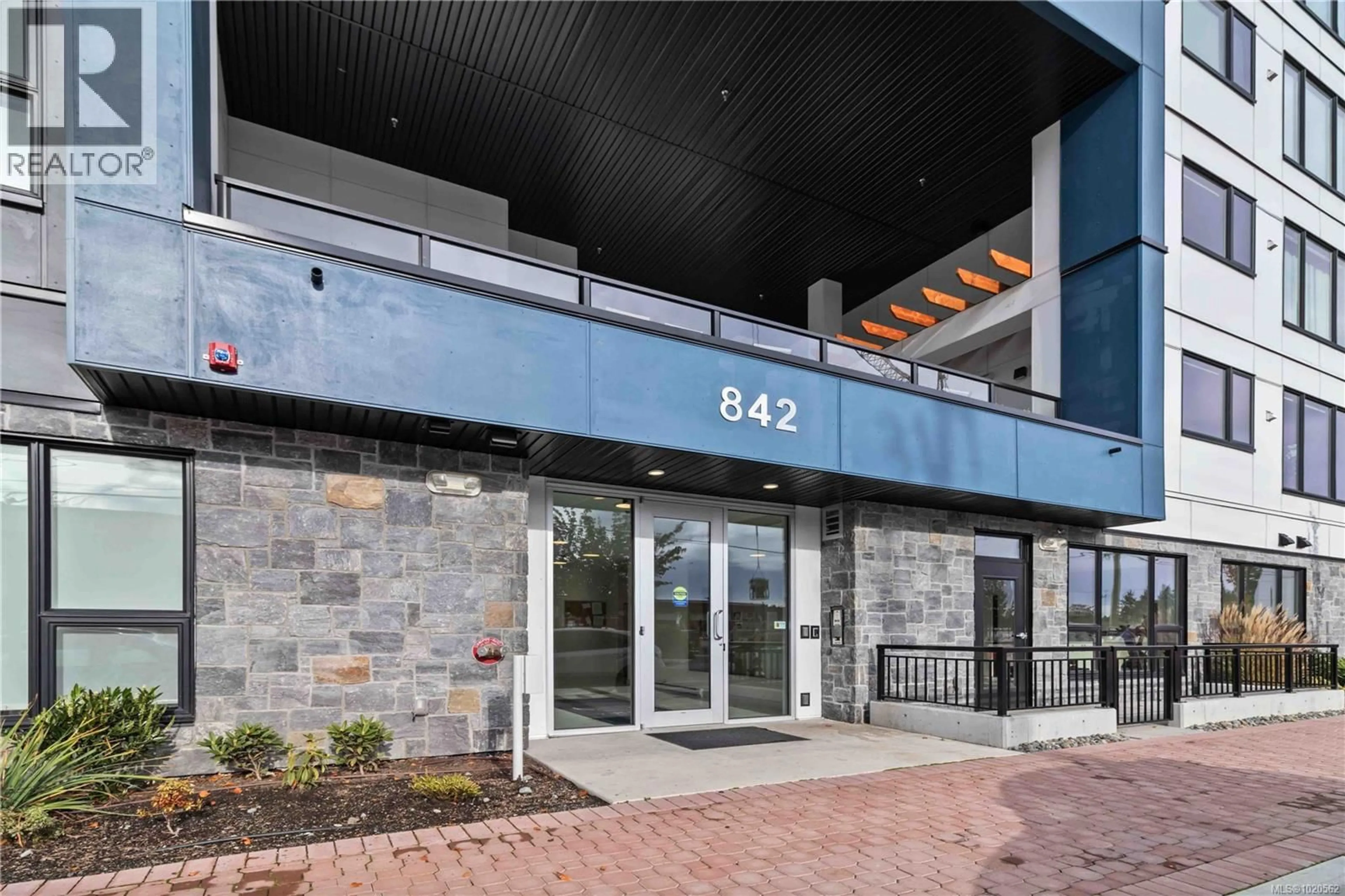 Indoor foyer for 407 - 842 ORONO AVENUE, Langford British Columbia V9B2T8