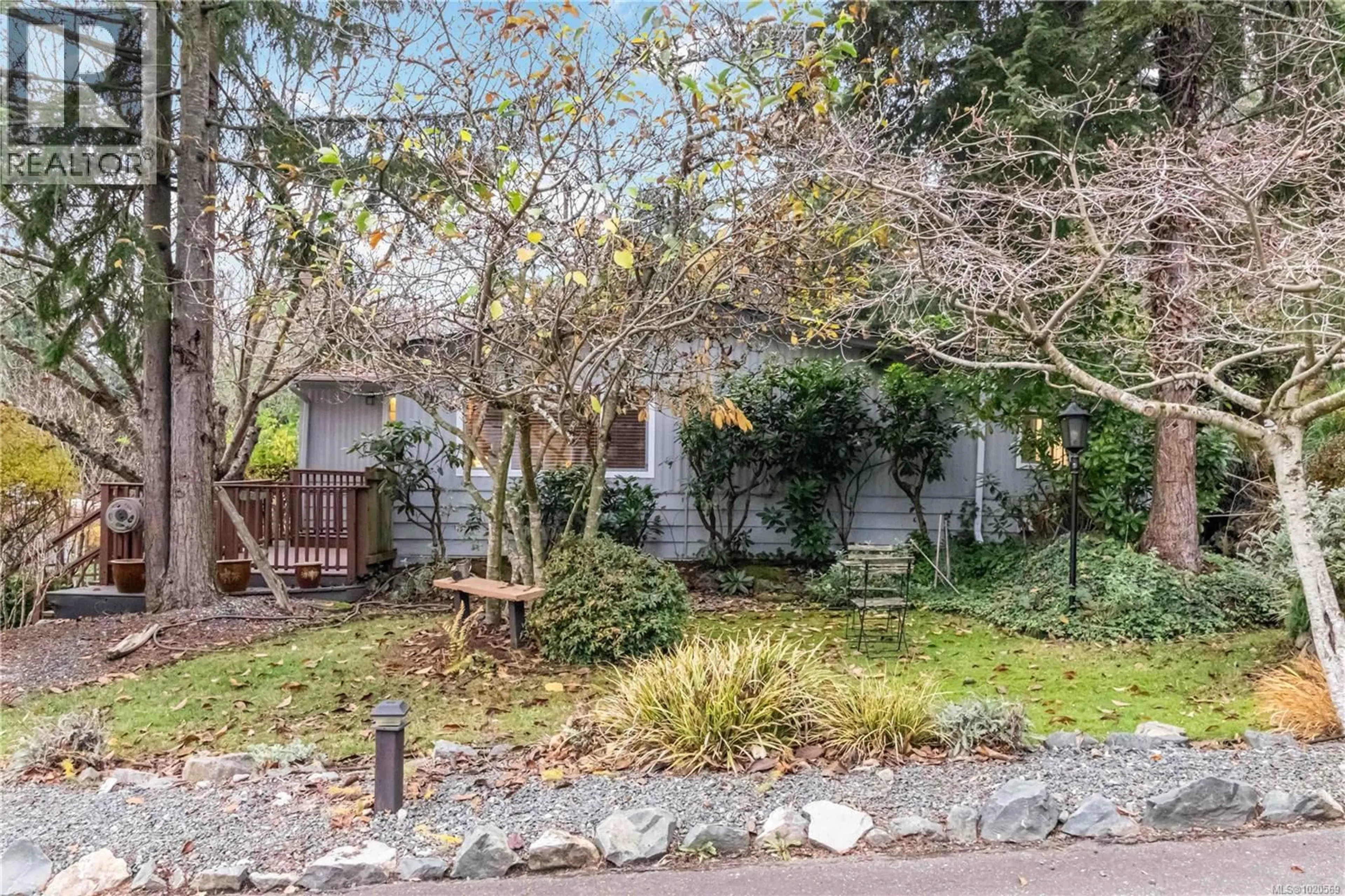 A pic from outside/outdoor area/front of a property/back of a property/a pic from drone, street for 4 - 5838 BLYTHWOOD ROAD, Sooke British Columbia V9Z0G2