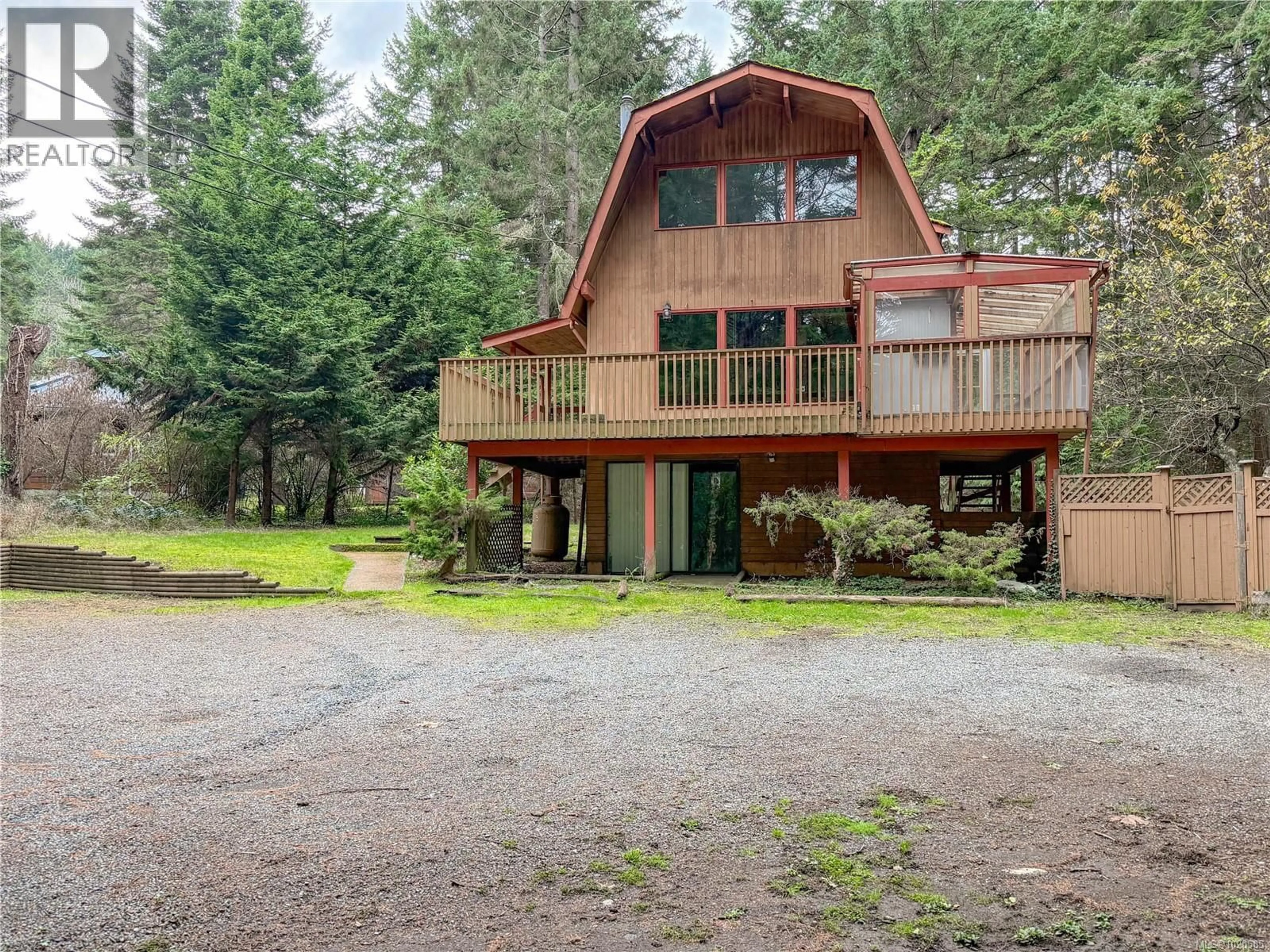A pic from outside/outdoor area/front of a property/back of a property/a pic from drone, unknown for 1545 WHALEBONE DRIVE, Gabriola Island British Columbia V0R1X5