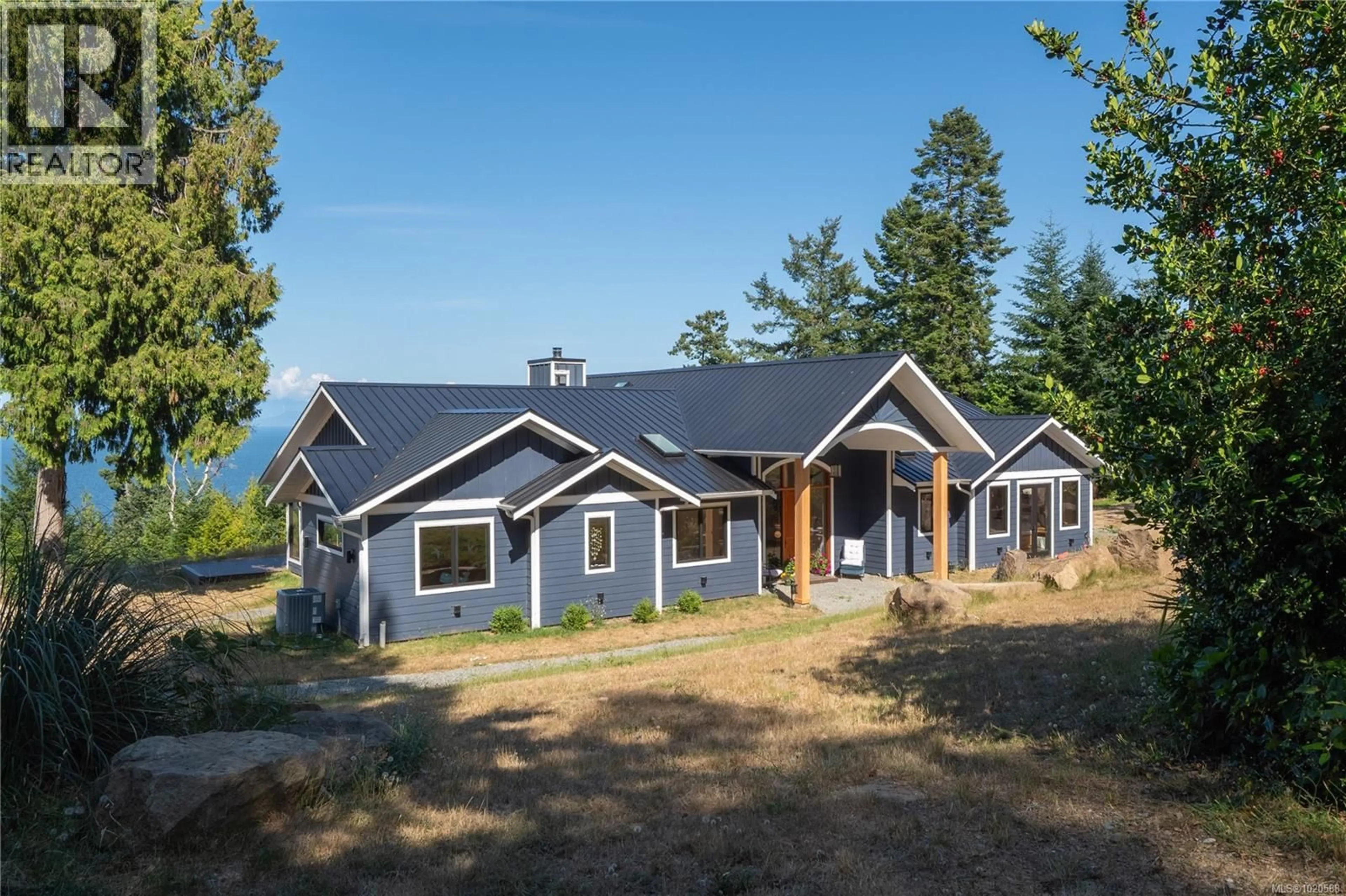 Home with vinyl exterior material, unknown for 573 HORSESHOE ROAD, Gabriola Island British Columbia V0R1X3