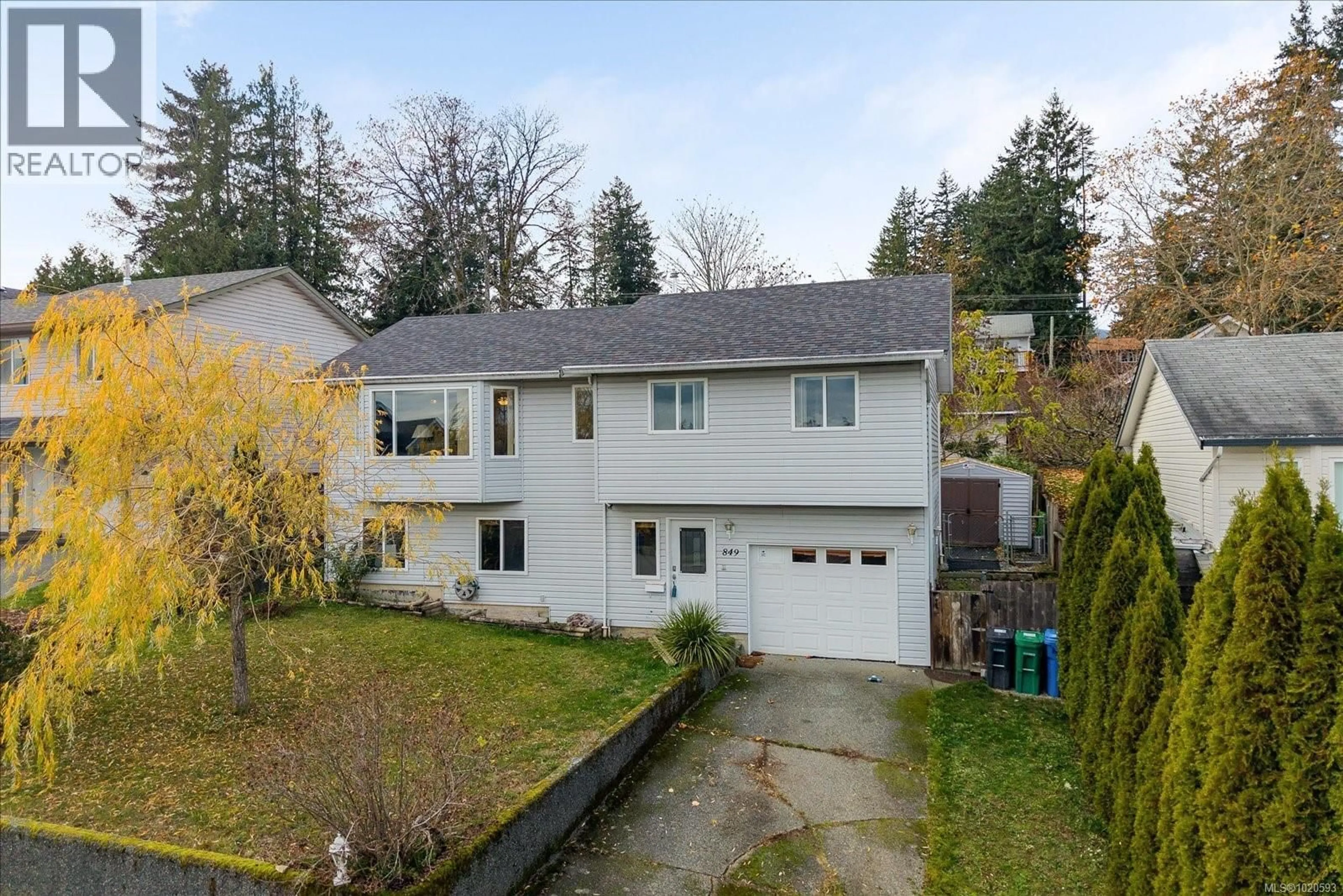 A pic from outside/outdoor area/front of a property/back of a property/a pic from drone, street for 849 INEZ PLACE, Nanaimo British Columbia V9R7A3
