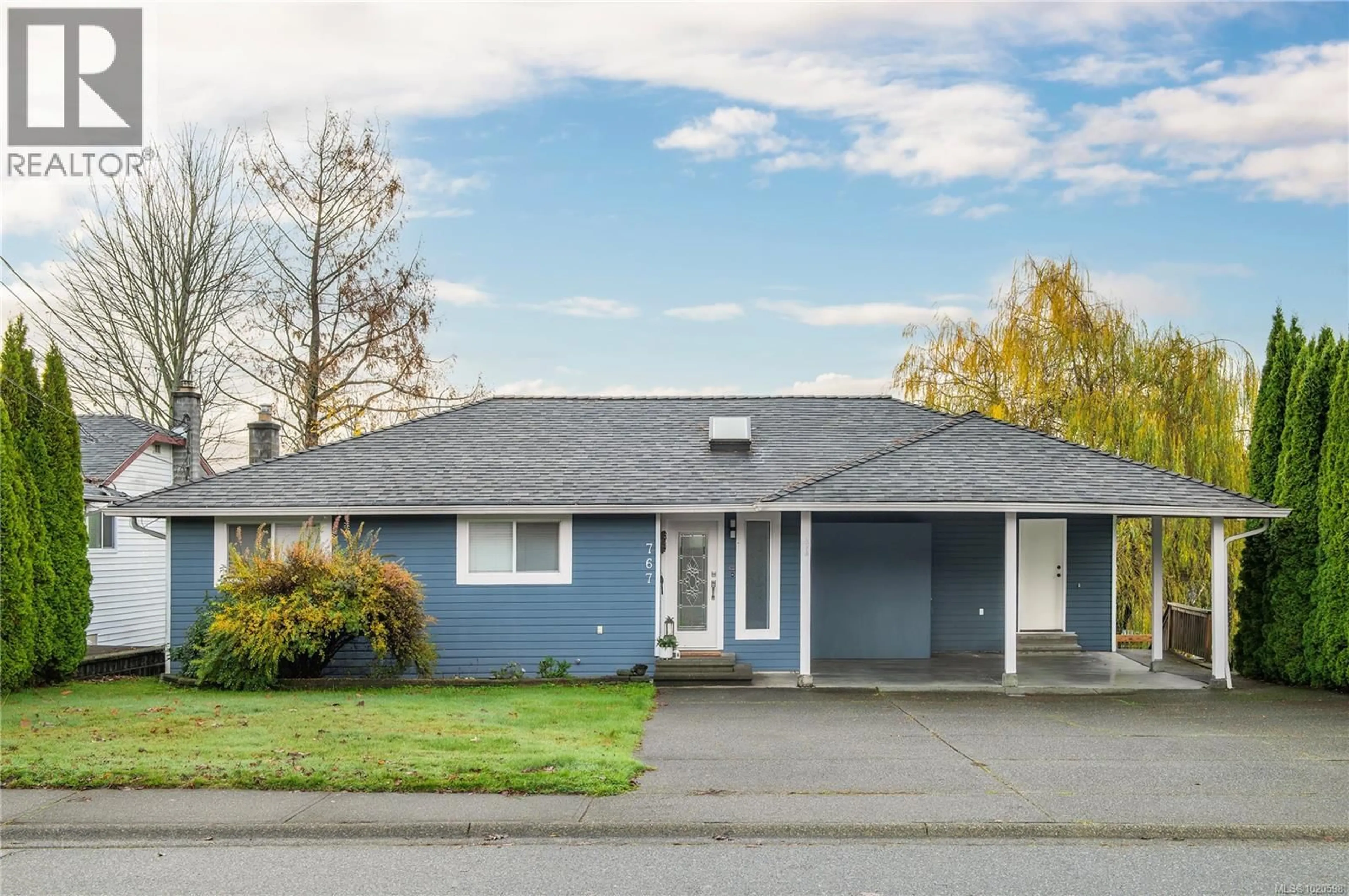 Home with vinyl exterior material, street for 767 ELAND DRIVE, Campbell River British Columbia V9W6Y9