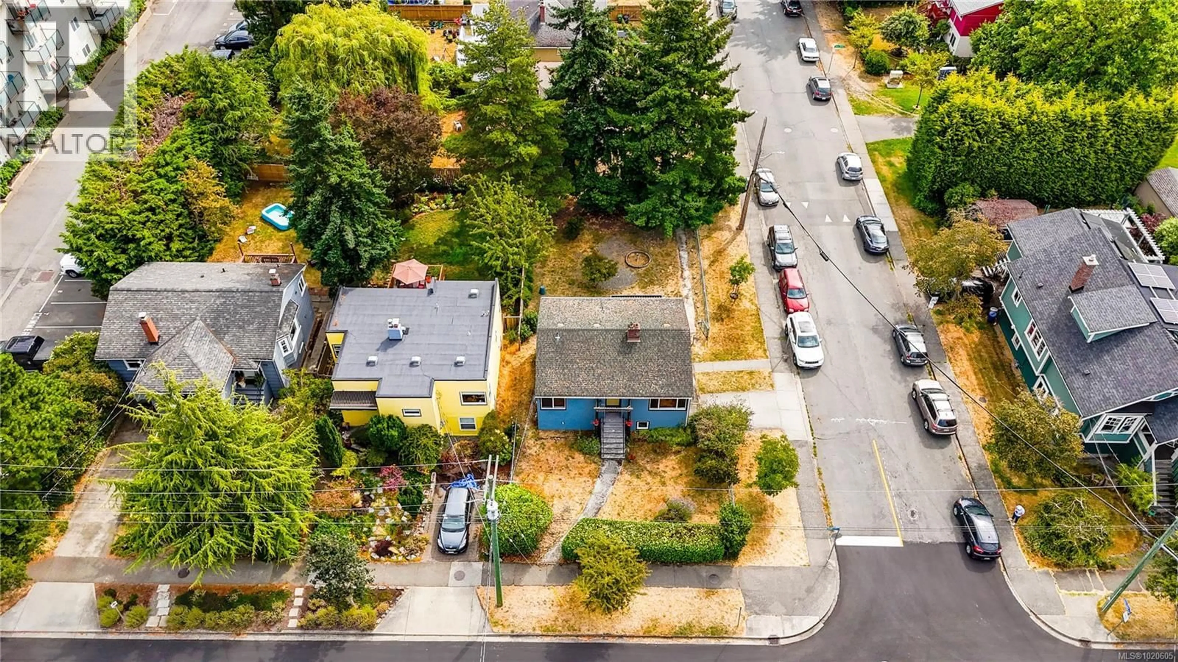 A pic from outside/outdoor area/front of a property/back of a property/a pic from drone, street for 1905 LEE AVENUE, Victoria British Columbia V8R4W9