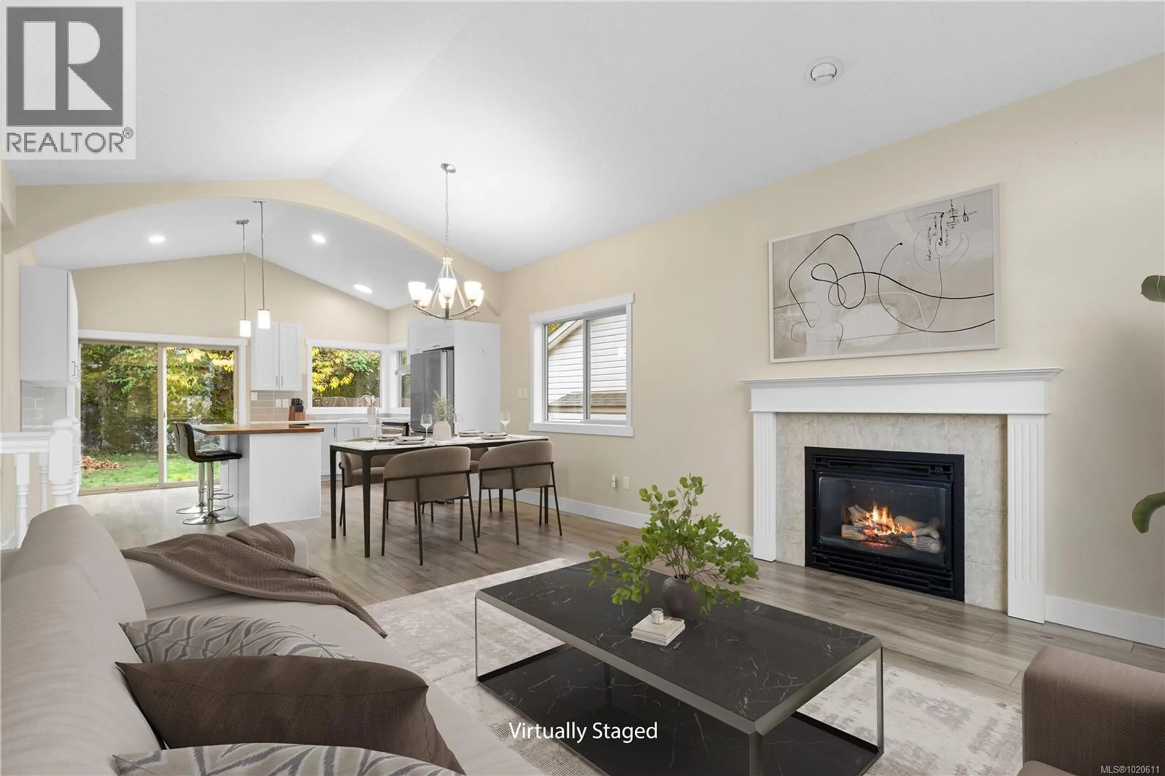 Living room with furniture, unknown for 2170 SUN VALLEY DRIVE, Nanaimo British Columbia V9T6K6